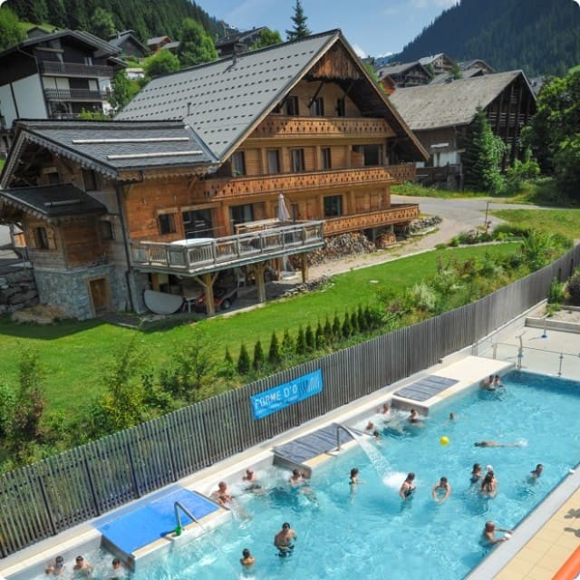 Aquatic Centre Forme d'O Châtel