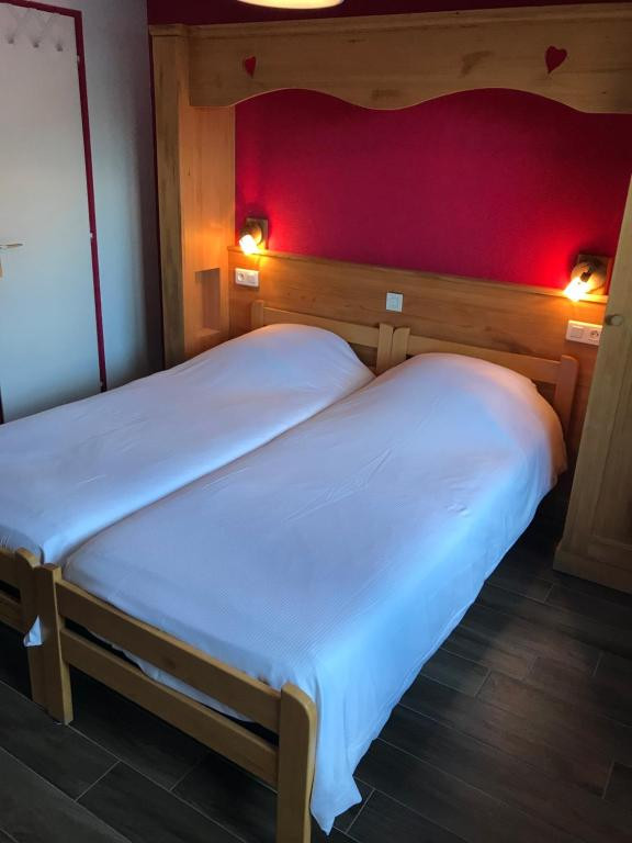 Hotel Alpaka Châtel, bed and breakfast