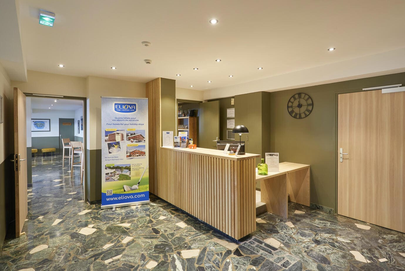 Hotel Les Eaux-Vives Chatel Reception
