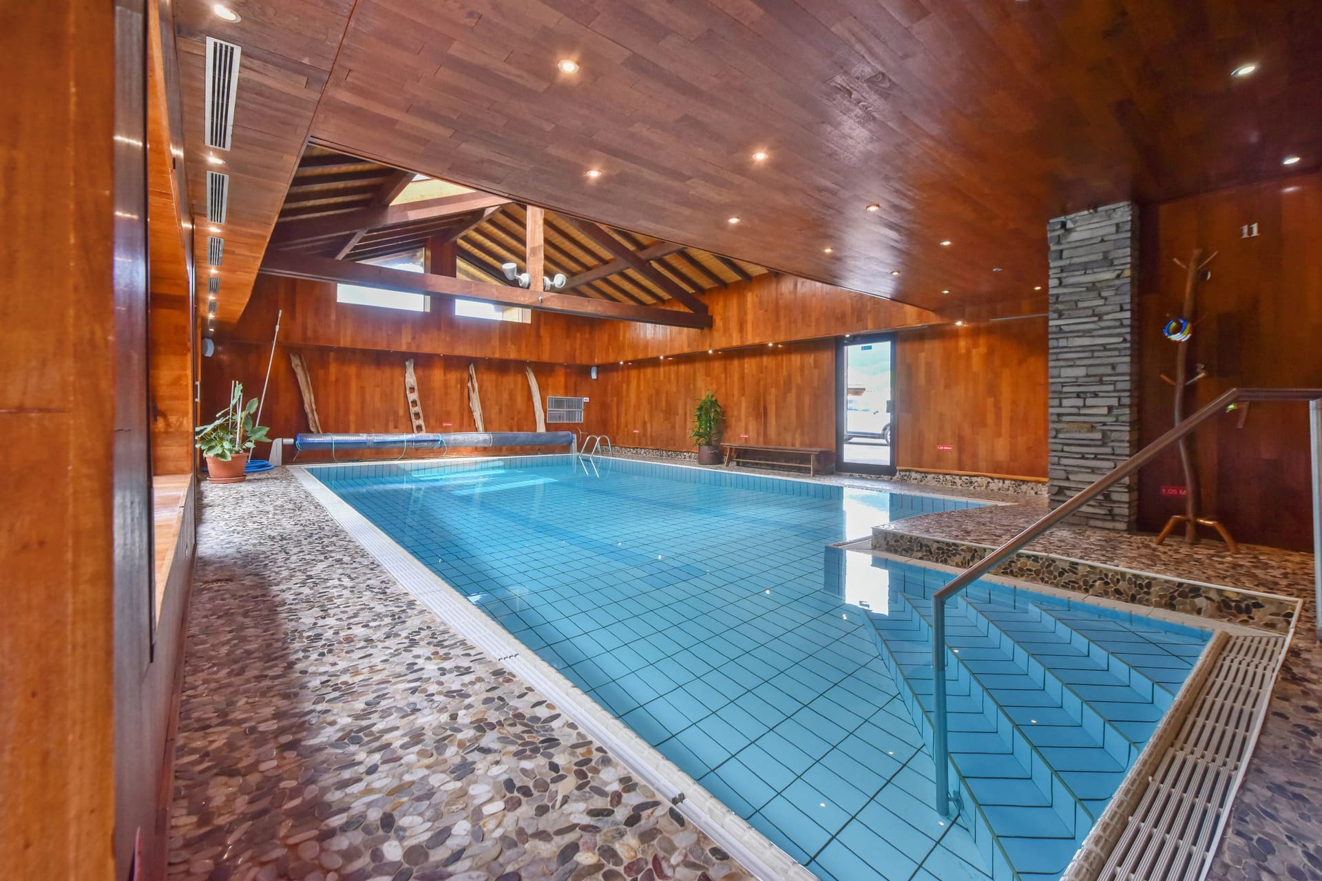 Hôtel SPA Macchi Châtel Piscine