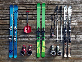 Ski equipment Ch tel Ch tel Central Booking Office