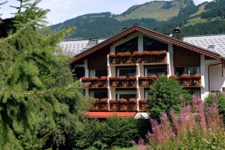 Chatel Hotel Booking Comfort Luxury Hotels Ski Accommodation Les Portes Du Soleil