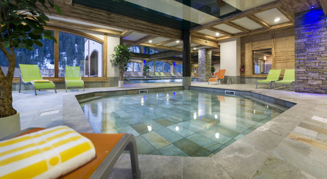 Swimming area of the Chalets d'Angèle CGH residence in Chatel