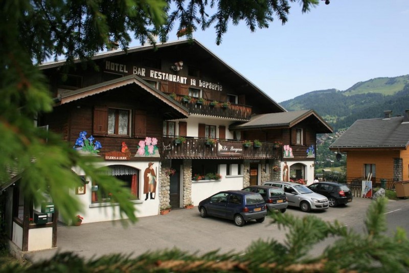 Hotel La Bergerie Châtel Réservation été