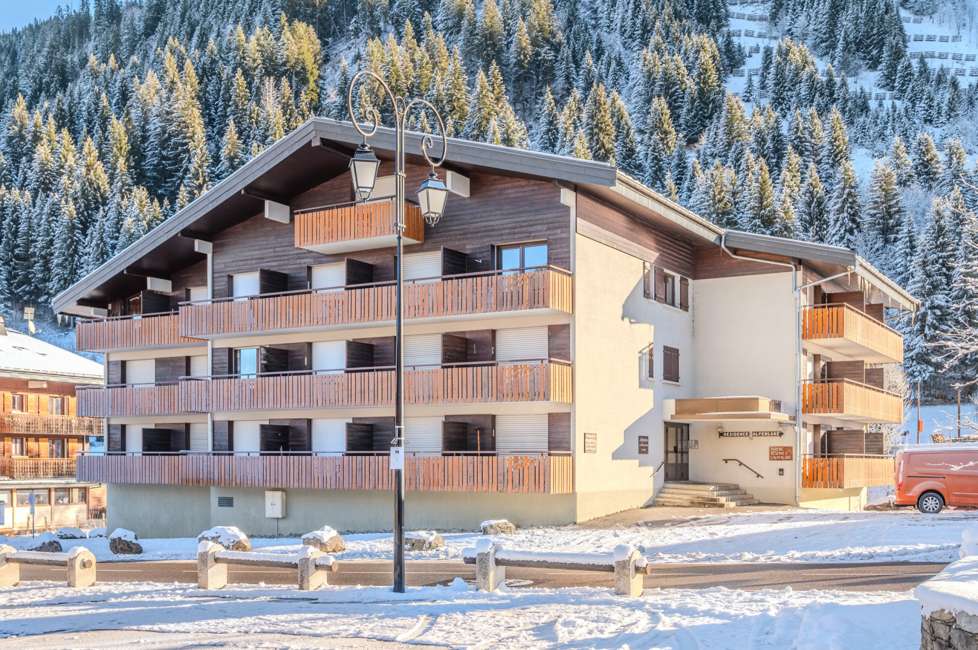 241212_ALPVISIONFrance-AppartementChatel-AlpenlakeAP117_facade1