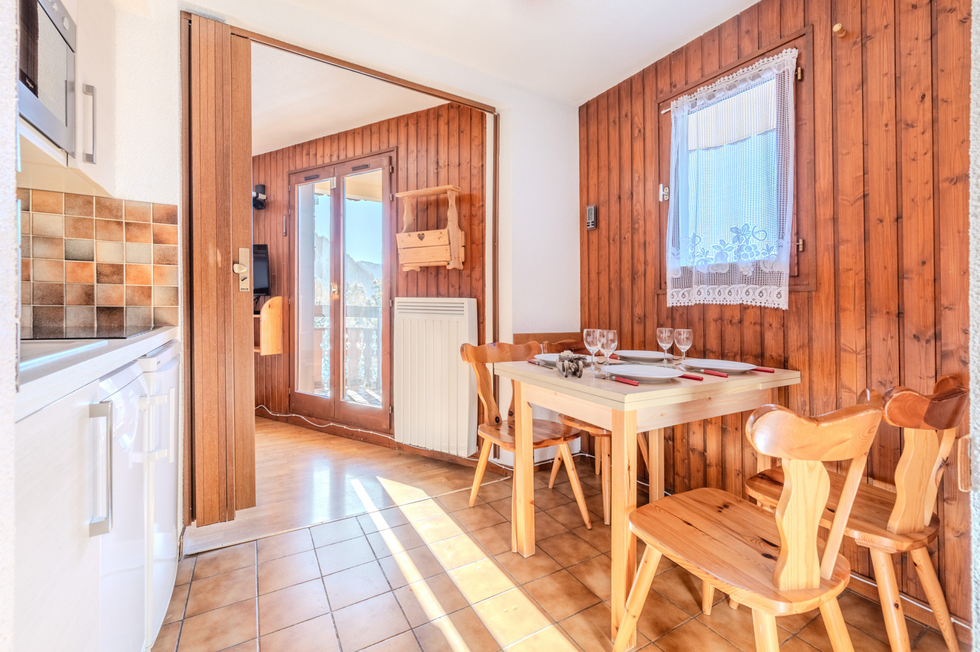 241212_ALPVISIONFrance-AppartementChtel-AlpageA4_cuisine1