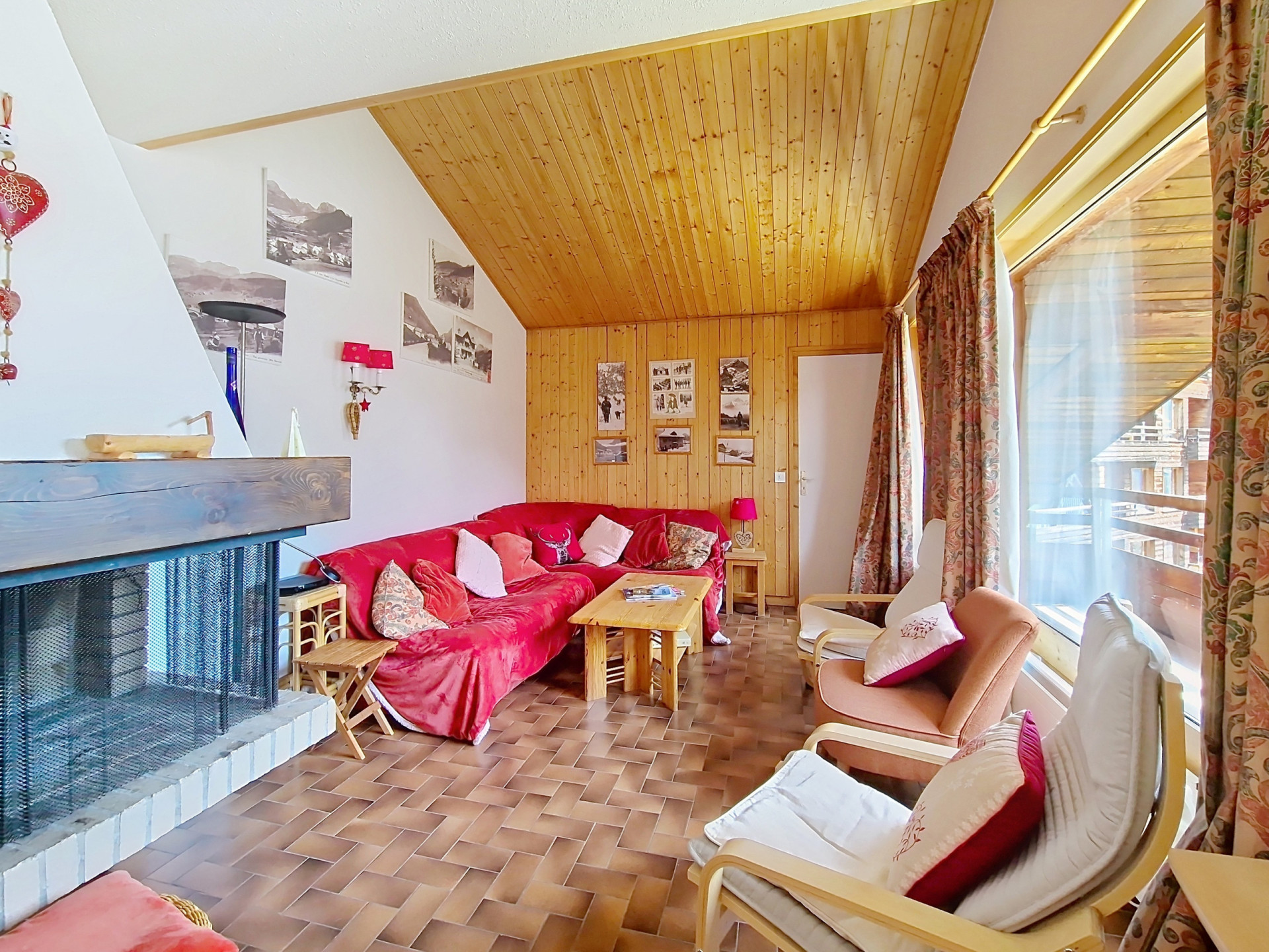 Salon Val pierre D2 - Centre Châtel