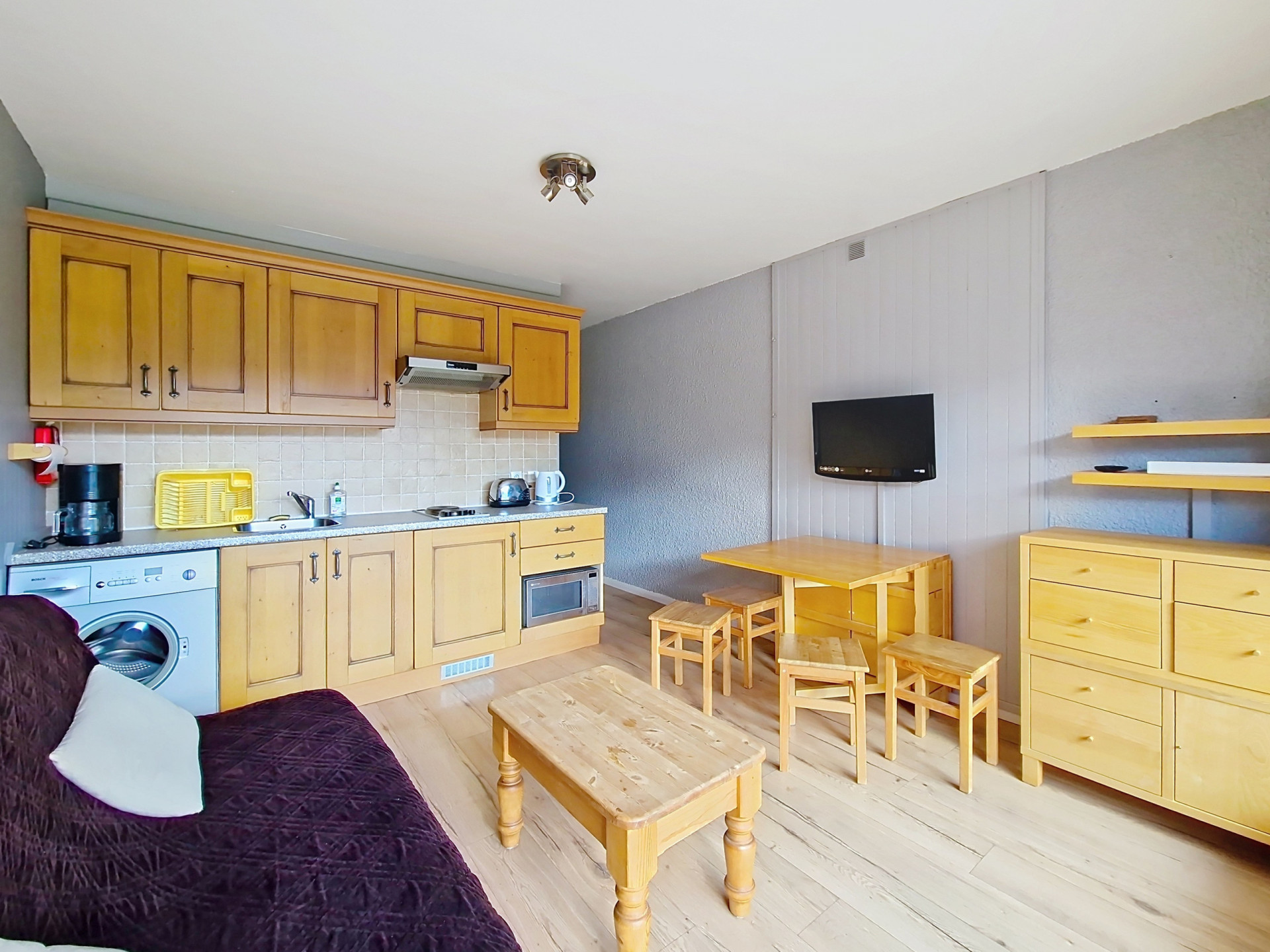 sr19_000031 sr19_000031