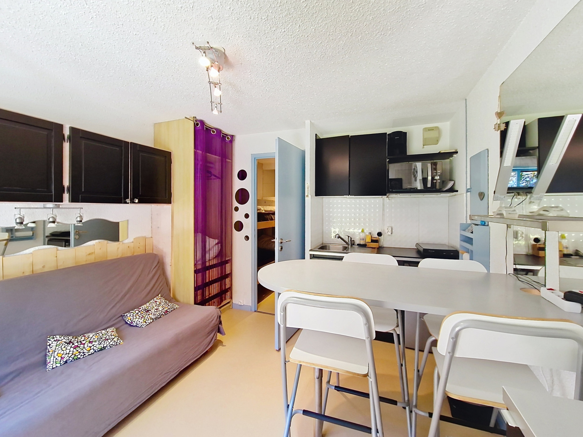 Salon Campanules CP6 - Linga Salon Campanules CP6 - Linga