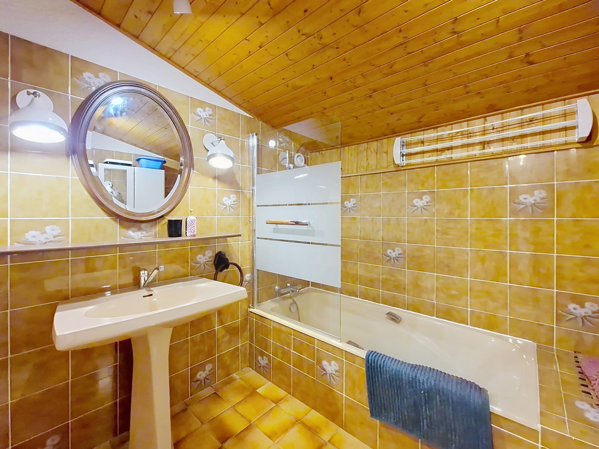 ap139_000111 ap139_000111