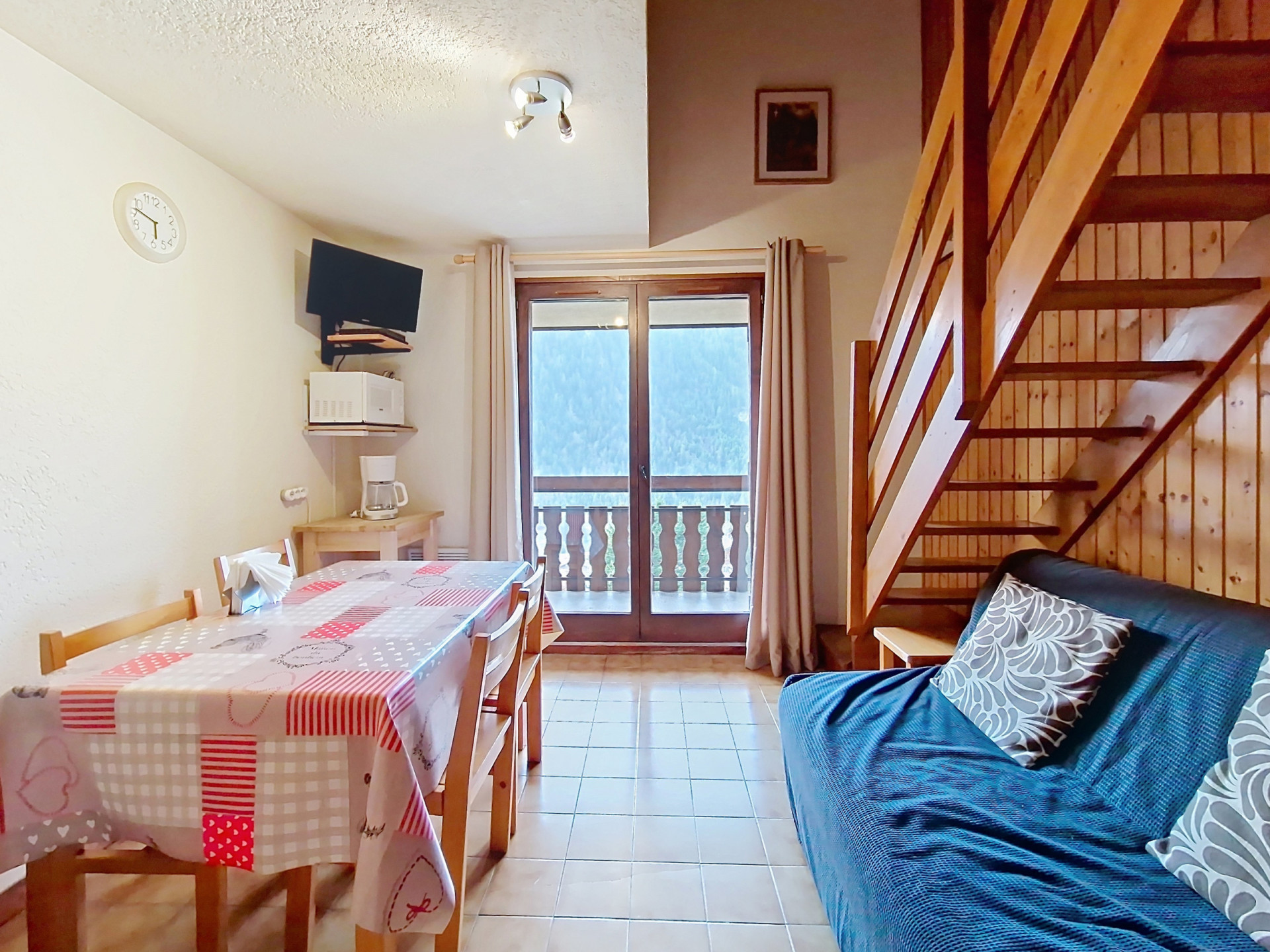 Salon Biches B31 Salon Biches B31