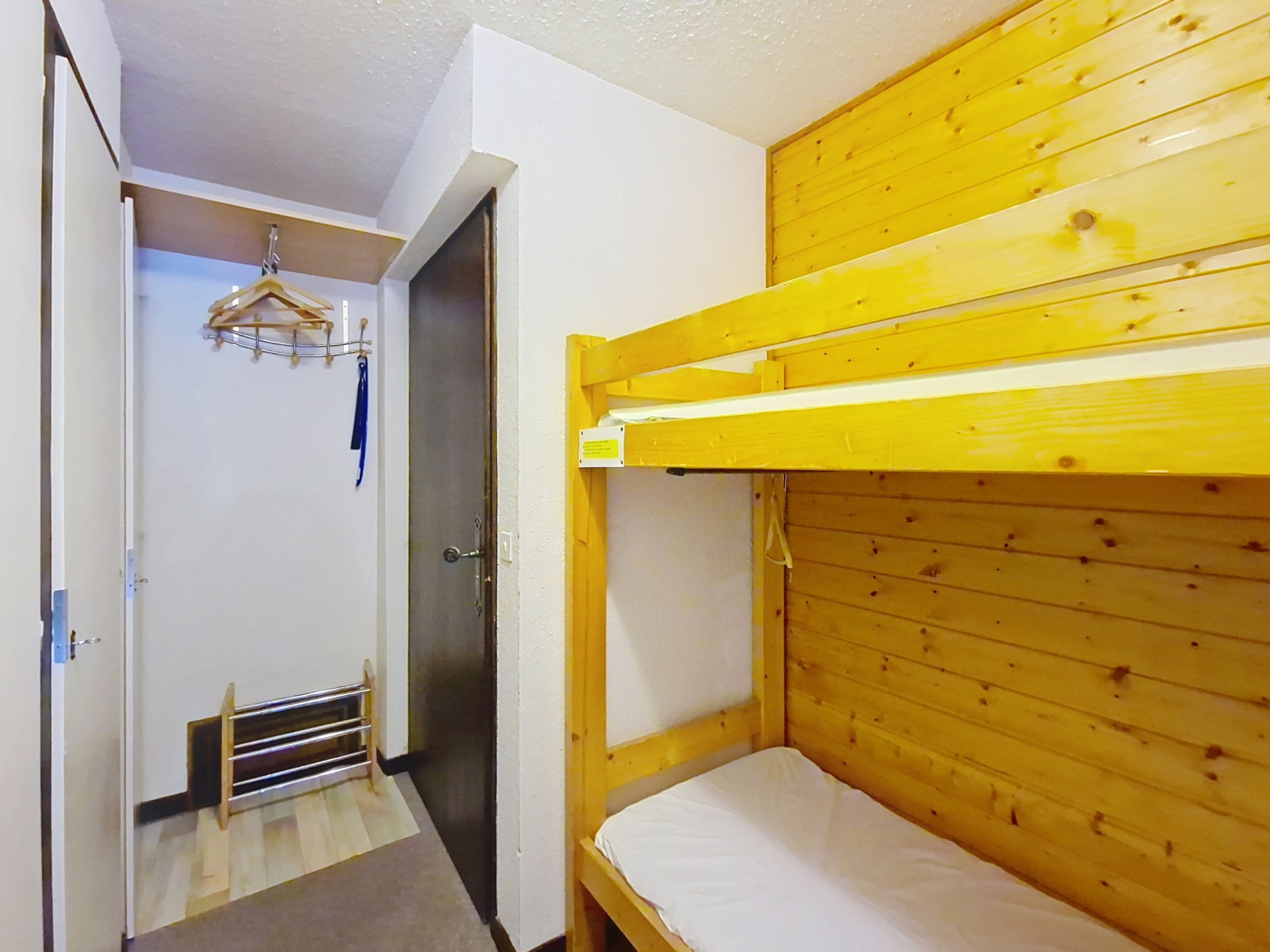 vr79_000101 vr79_000101