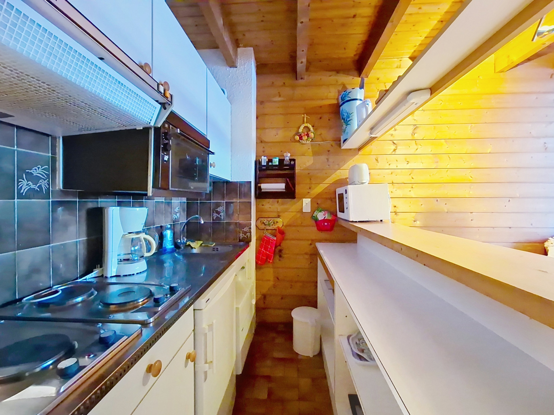 ml184_000051 ml184_000051