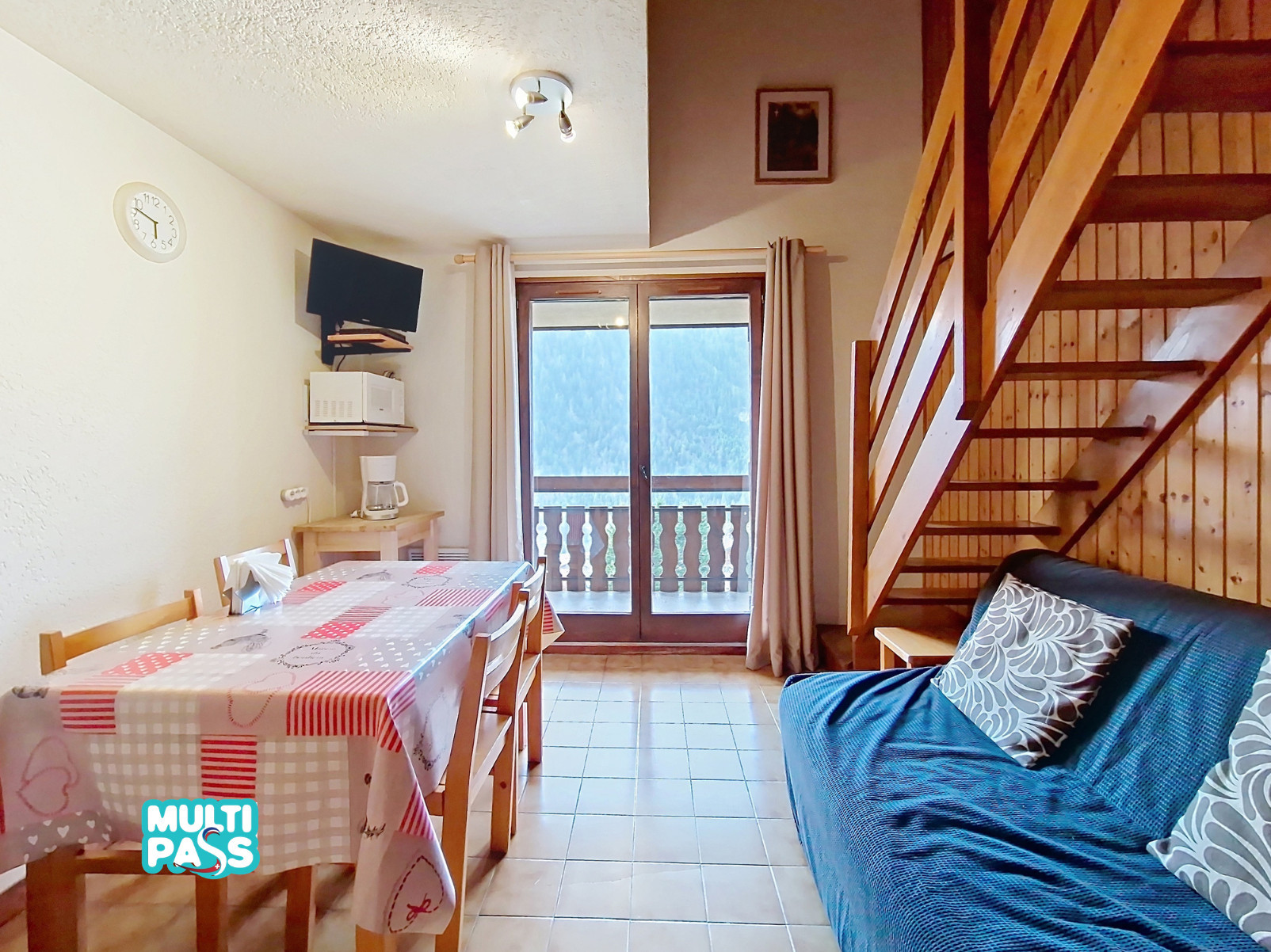 Salon Biches B31 Châtel