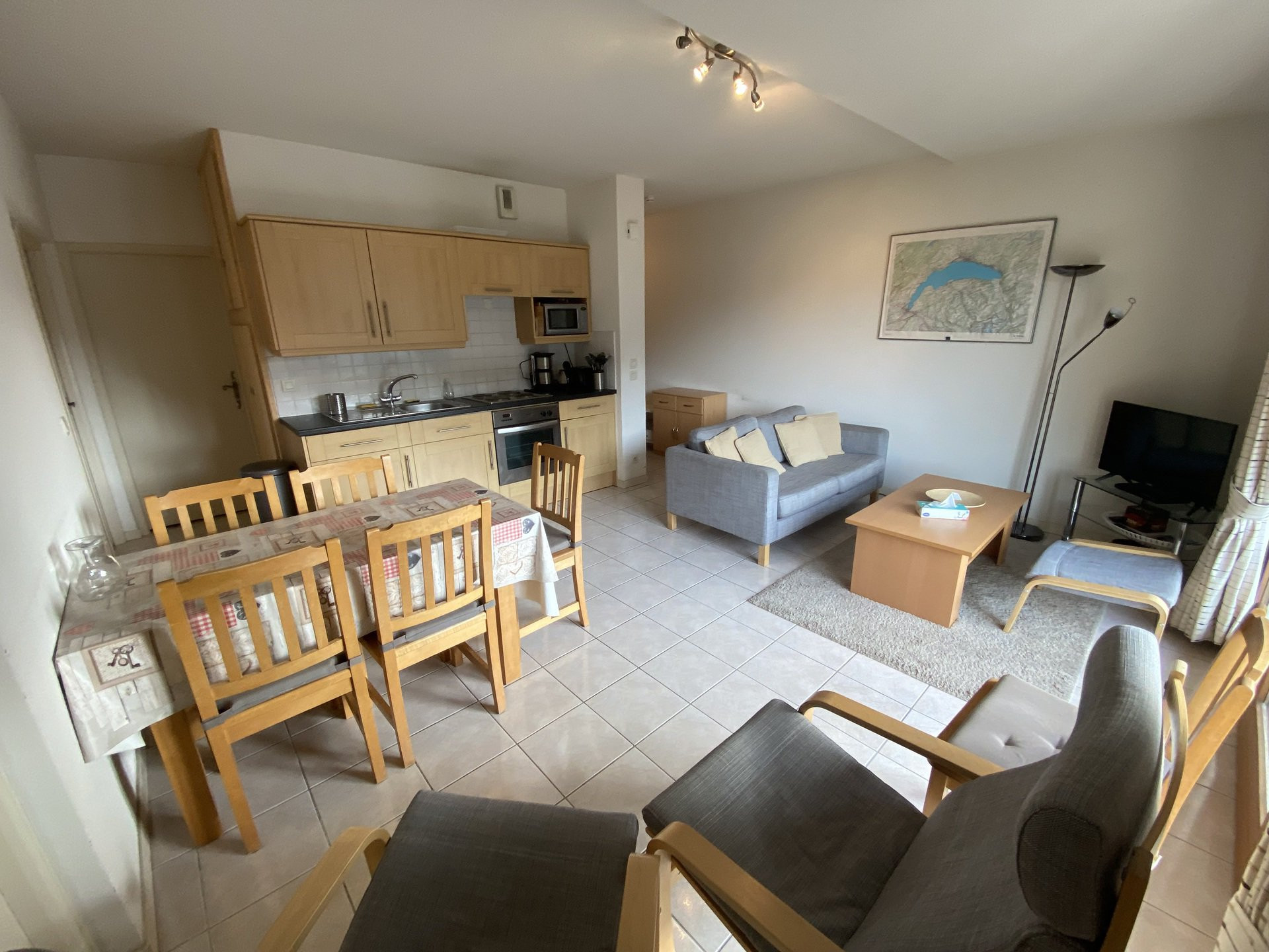 _lv_images__lot_0000000076_13_8458804