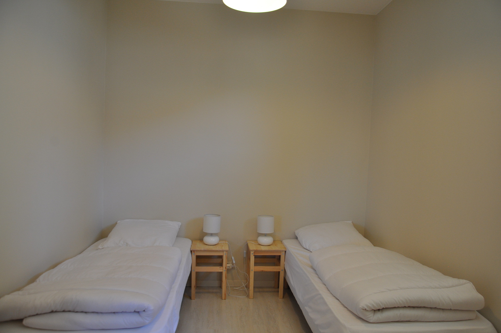 _lv_images__lot_0000000077_07_8546153