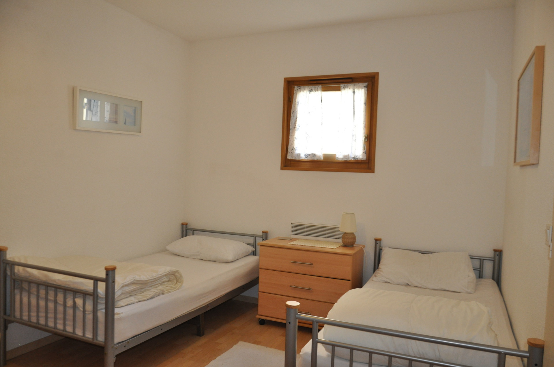 _lv_images__lot_0000000078_09_8556729