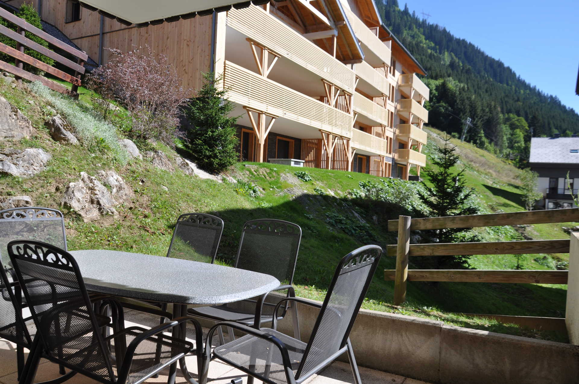 _lv_images__lot_0000000078_11_8588943