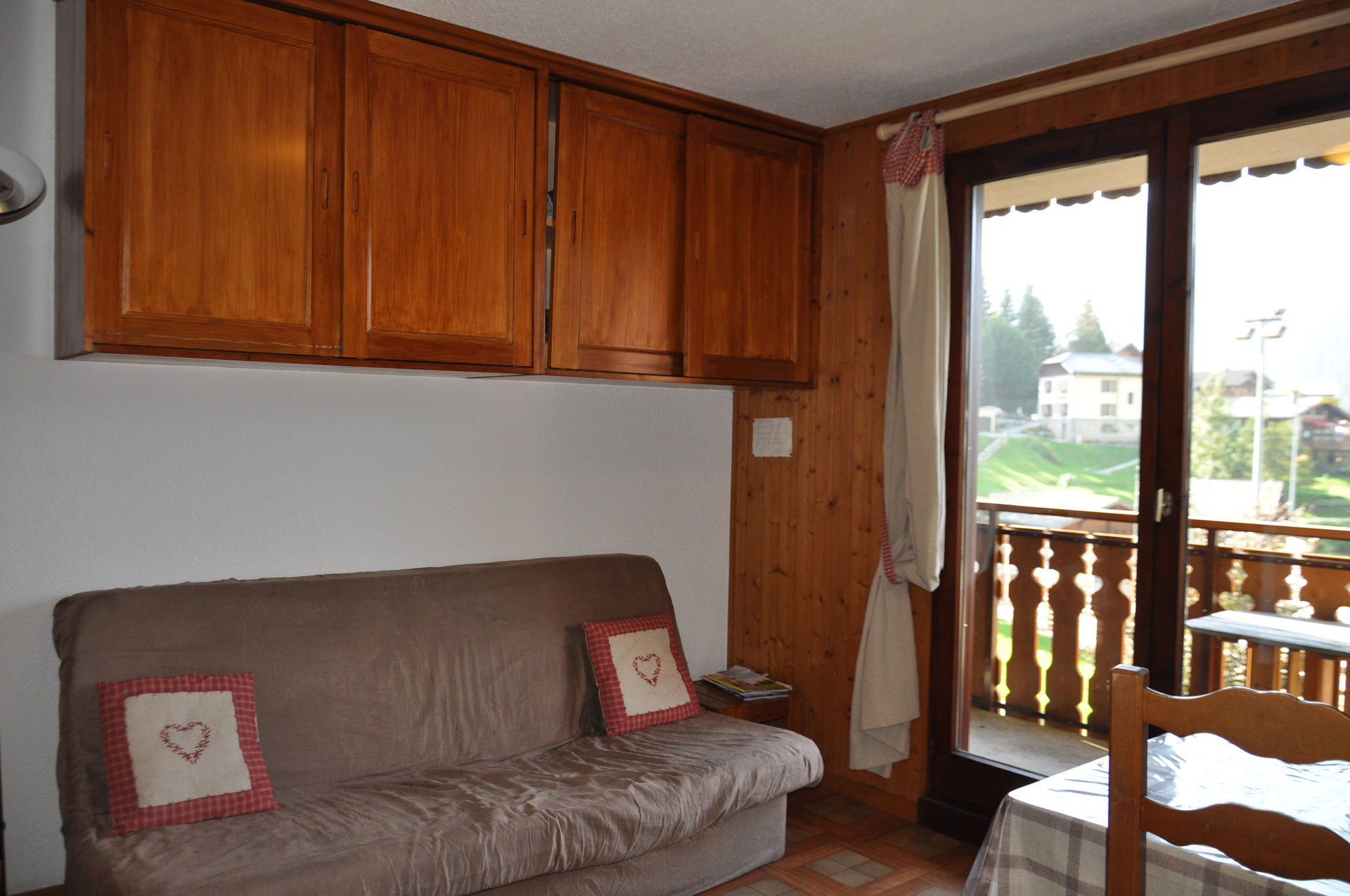 _lv_images__lot_0000000080_02_8307491 _lv_images__lot_0000000080_02_8307491