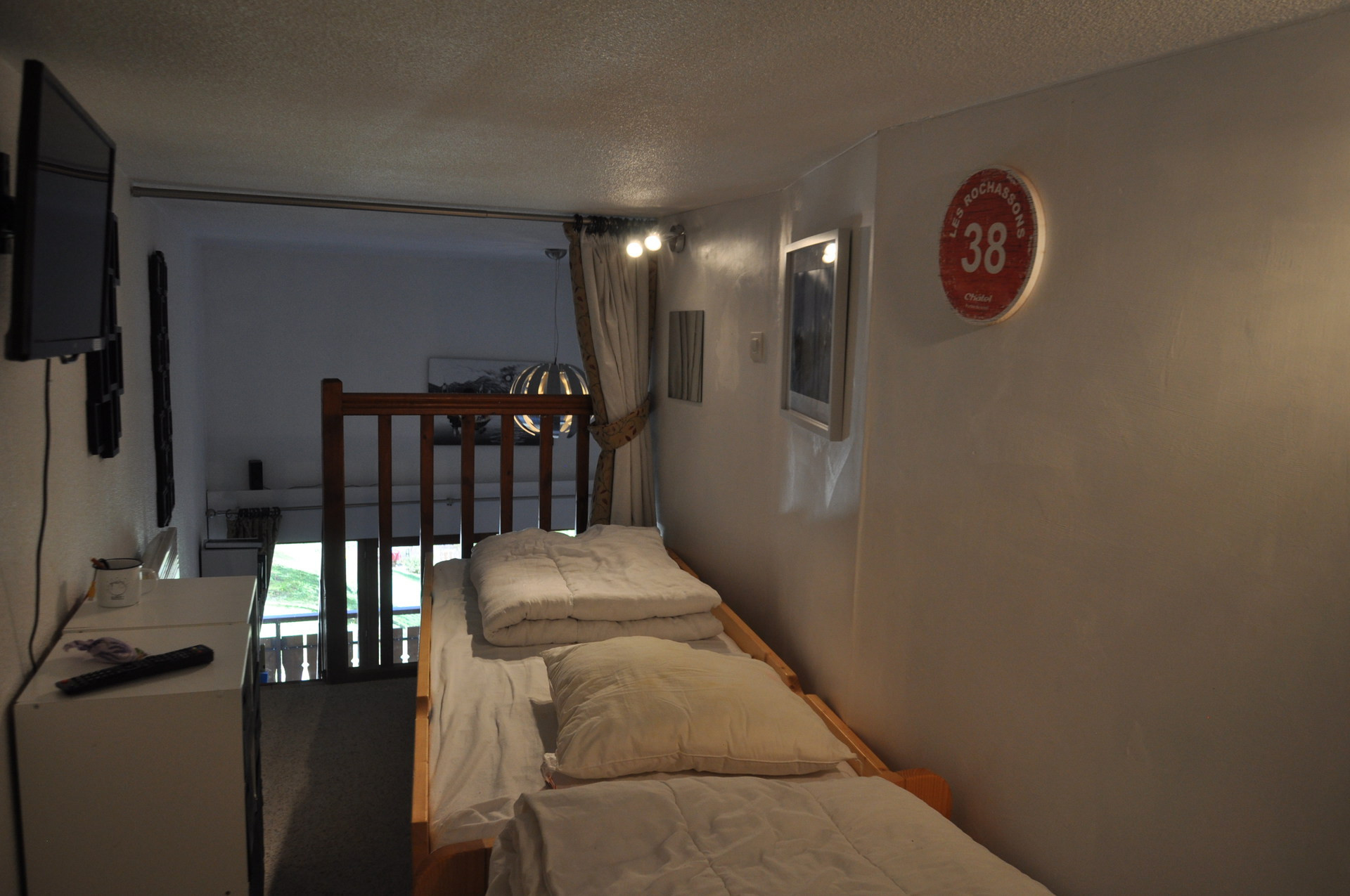 _lv_images__lot_0000000084_07_8300698 _lv_images__lot_0000000084_07_8300698