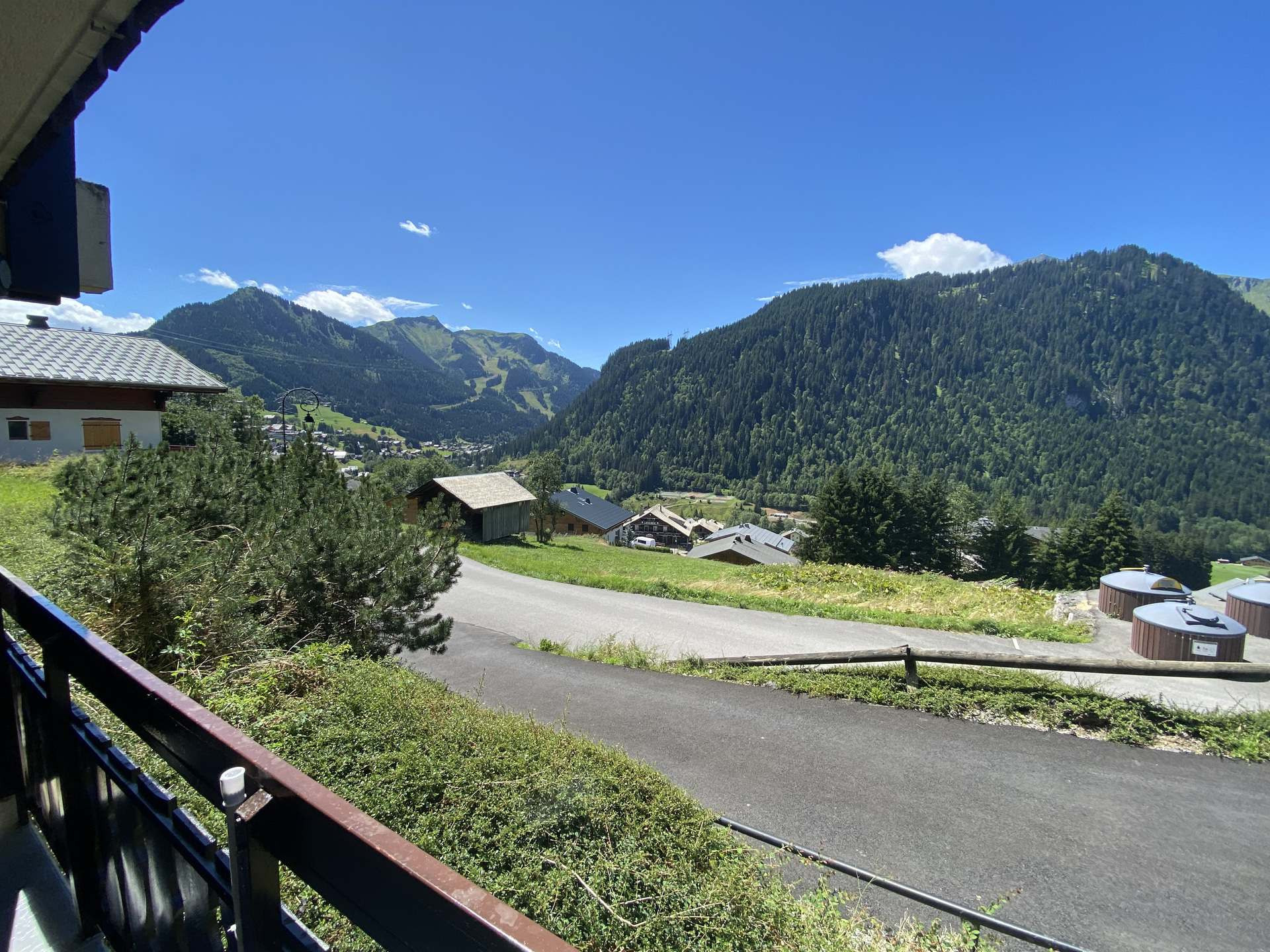 _lv_images__lot_0000000088_04_8557309 _lv_images__lot_0000000088_04_8557309