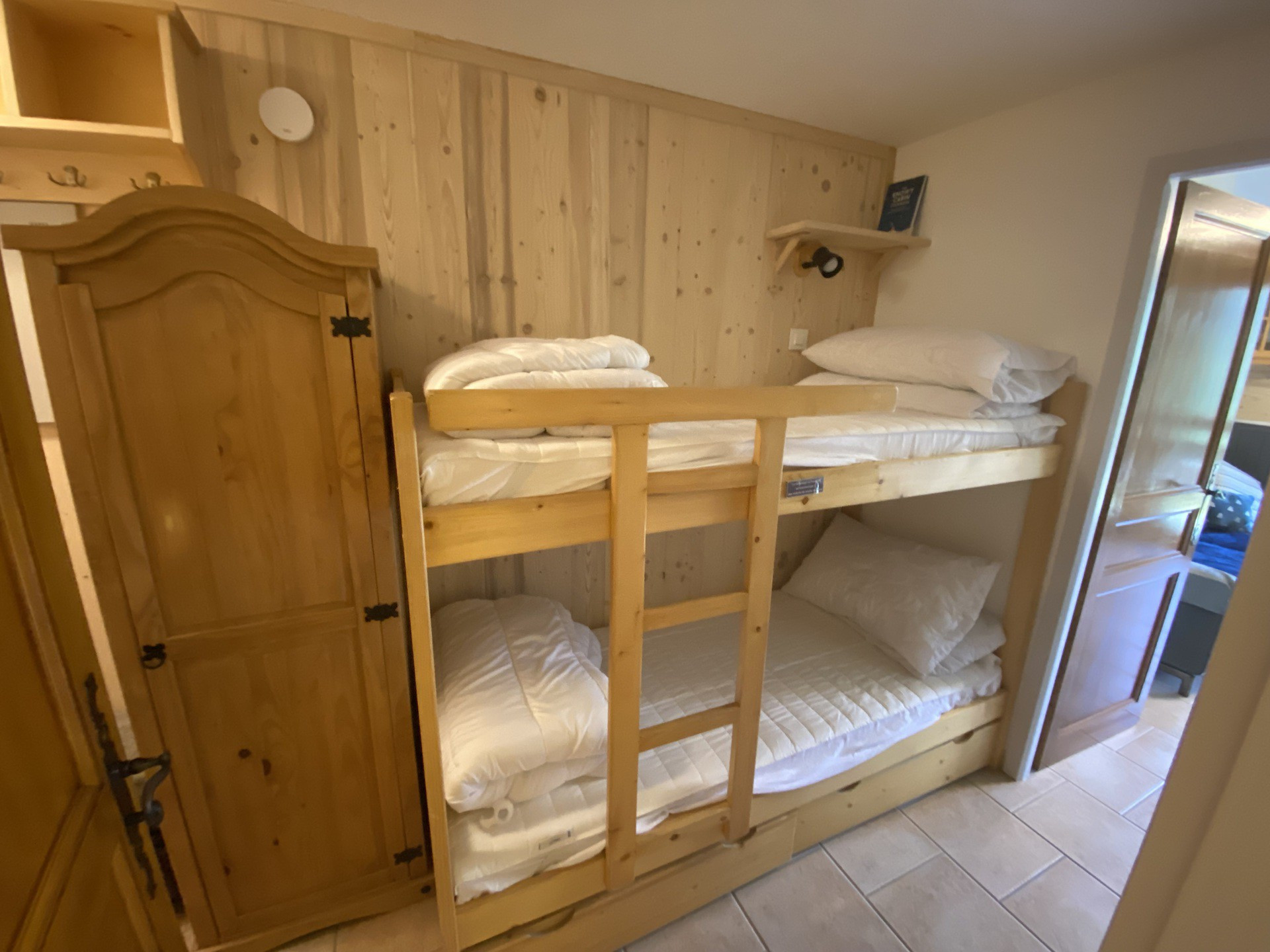 _lv_images__lot_0000000088_07_8553082 _lv_images__lot_0000000088_07_8553082