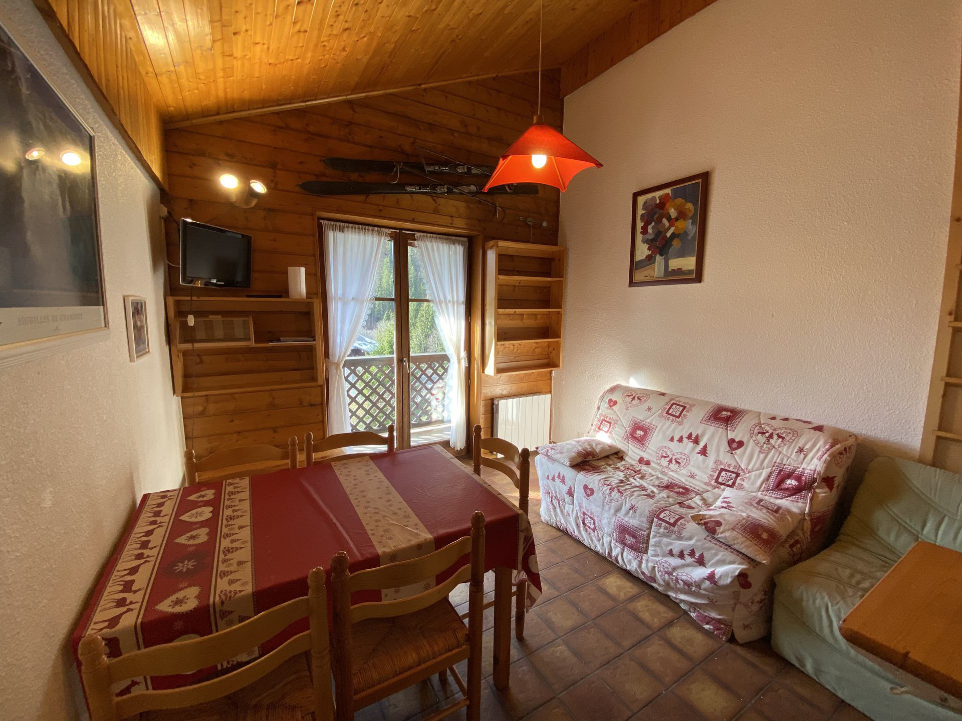 _lv_images__lot_0000000094_04_8533467 _lv_images__lot_0000000094_04_8533467