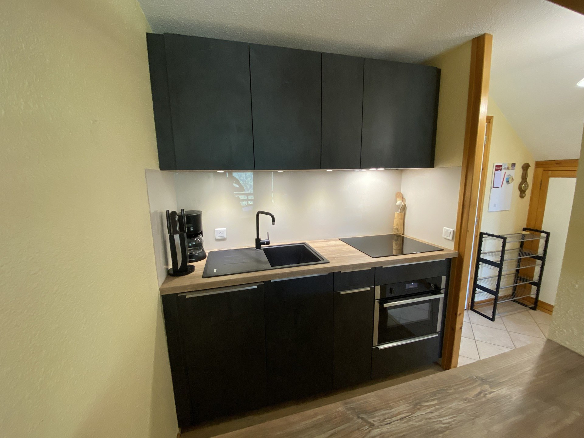 _lv_images__lot_0000000097_06_8215557 _lv_images__lot_0000000097_06_8215557