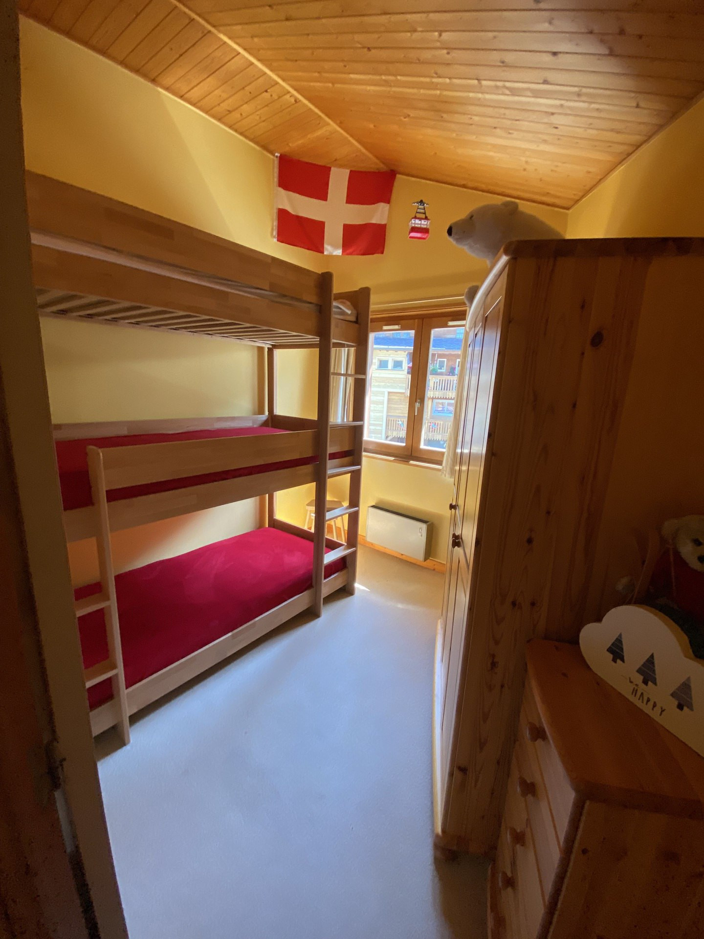 _lv_images__lot_0000000097_11_8526901