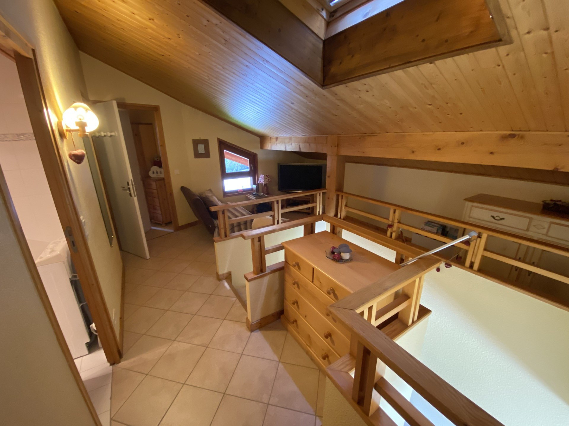 _lv_images__lot_0000000097_12_8332745 _lv_images__lot_0000000097_12_8332745