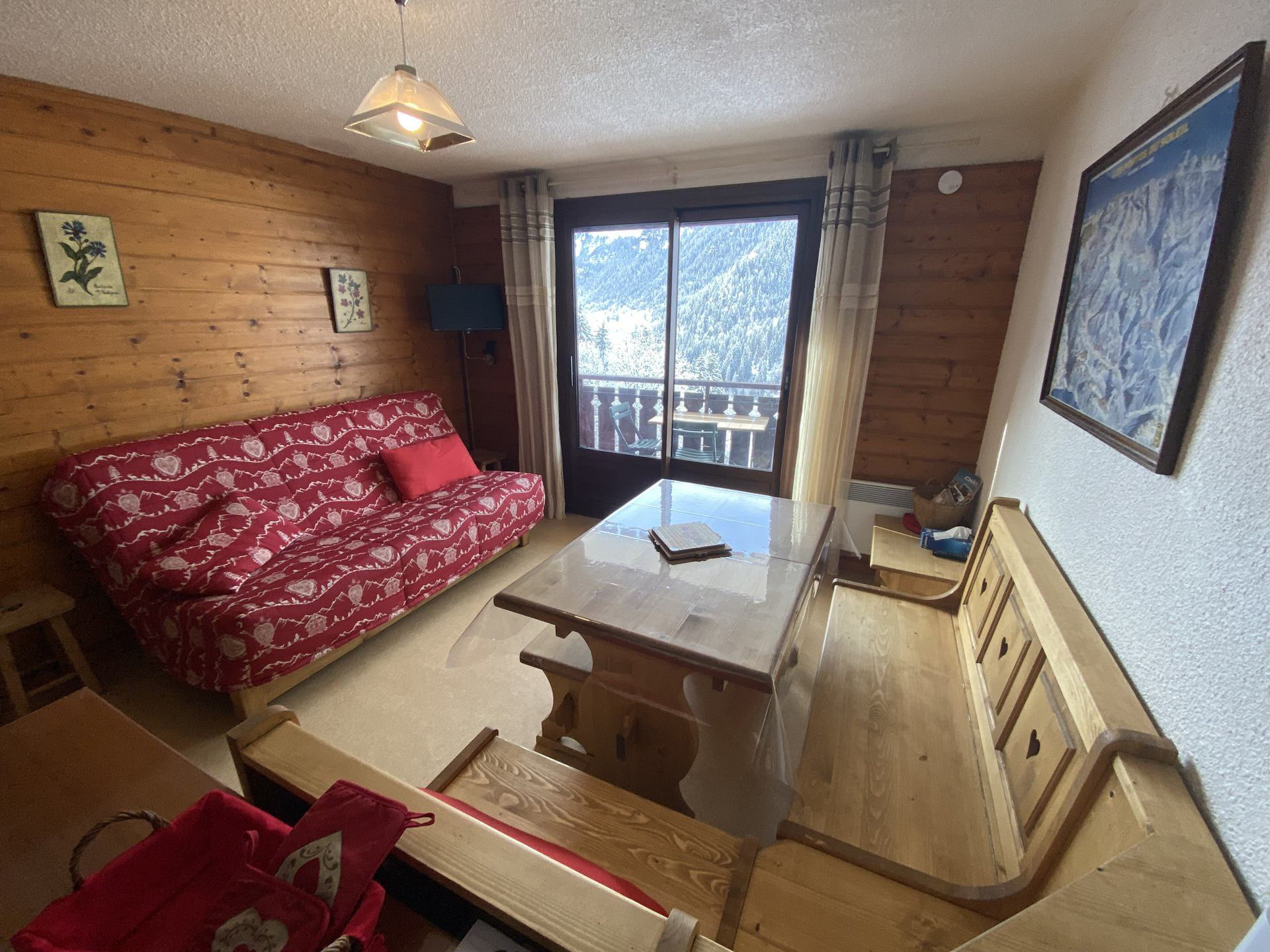 _lv_images__lot_0000000098_03_8120151