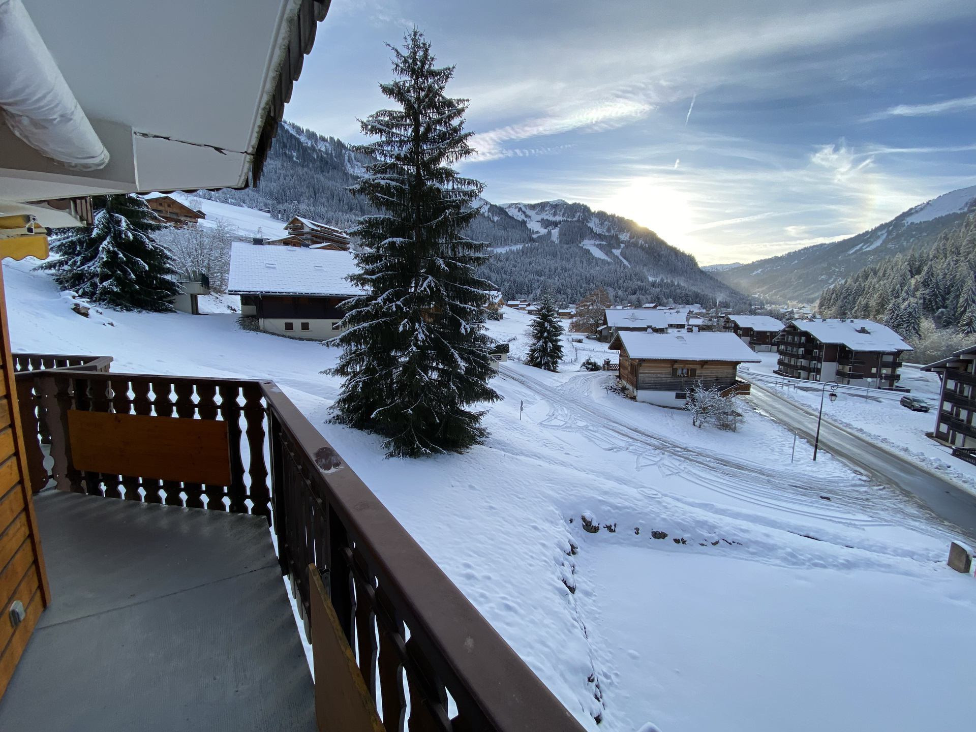 _lv_images__lot_0000000100_03_8303141 _lv_images__lot_0000000100_03_8303141