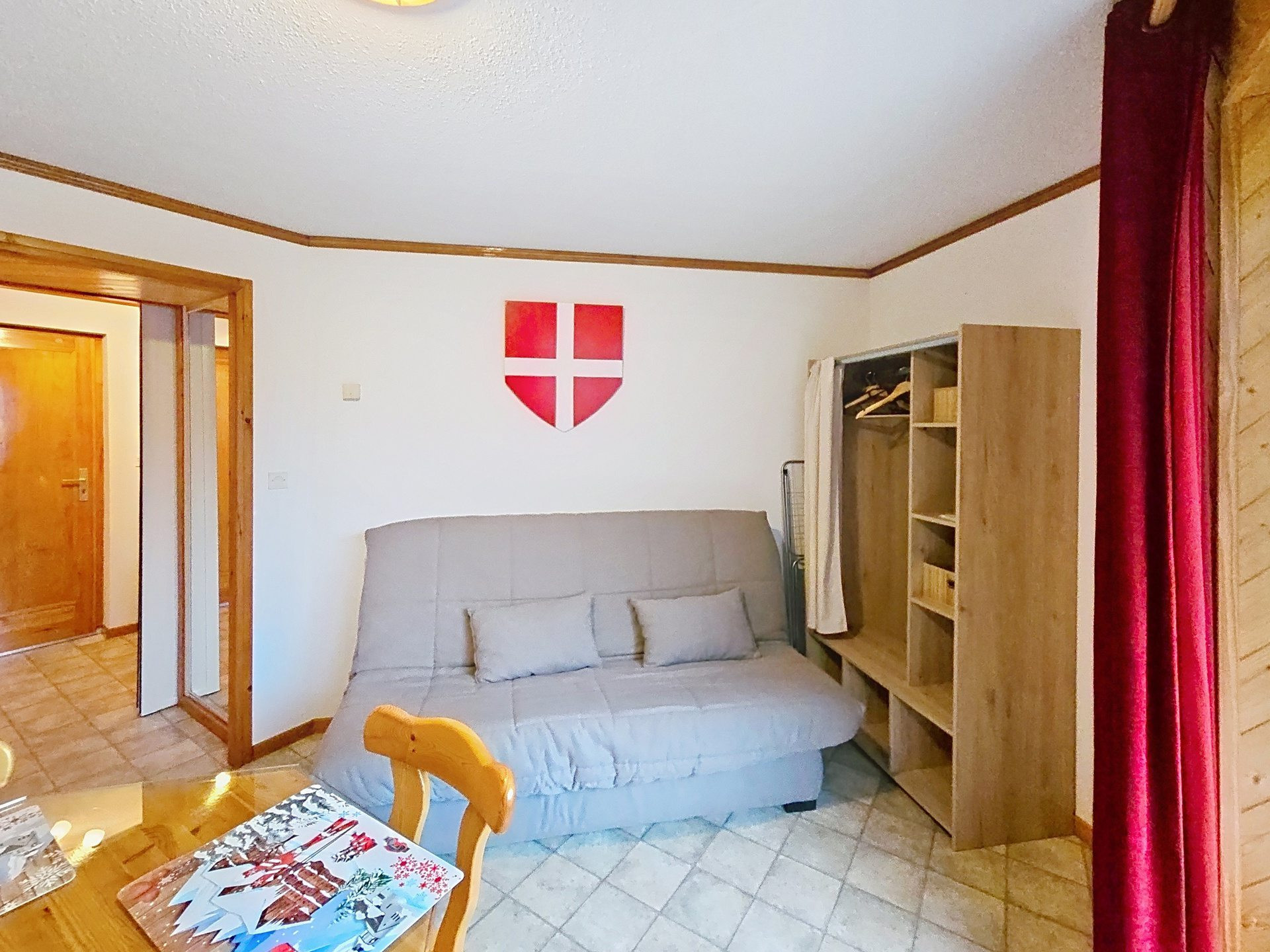 _lv_images__lot_0000000103_02_8207710 _lv_images__lot_0000000103_02_8207710