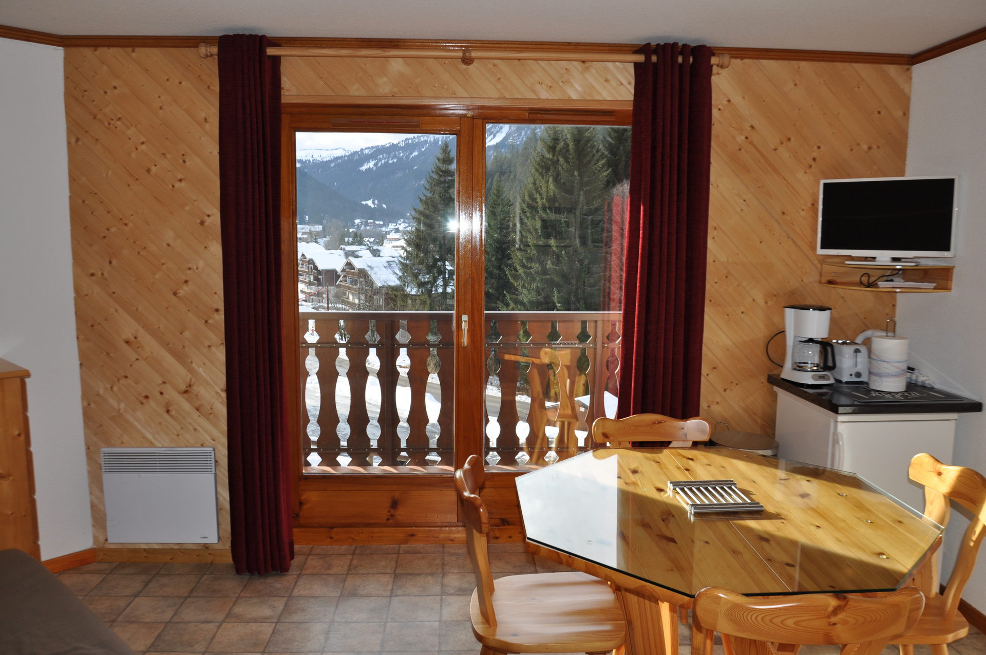 _lv_images__lot_0000000103_04_8282071