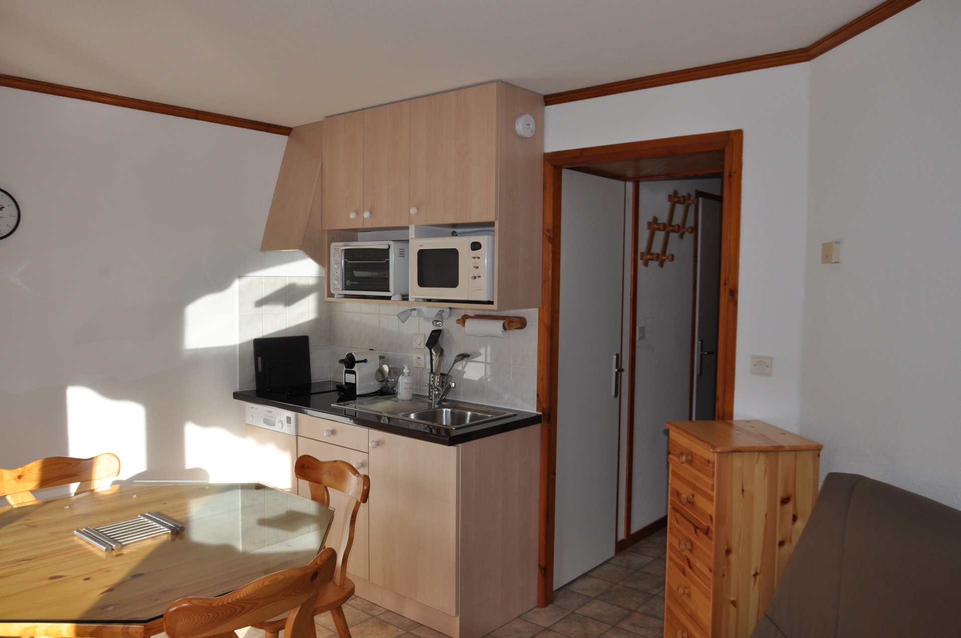 _lv_images__lot_0000000103_05_8301283 _lv_images__lot_0000000103_05_8301283