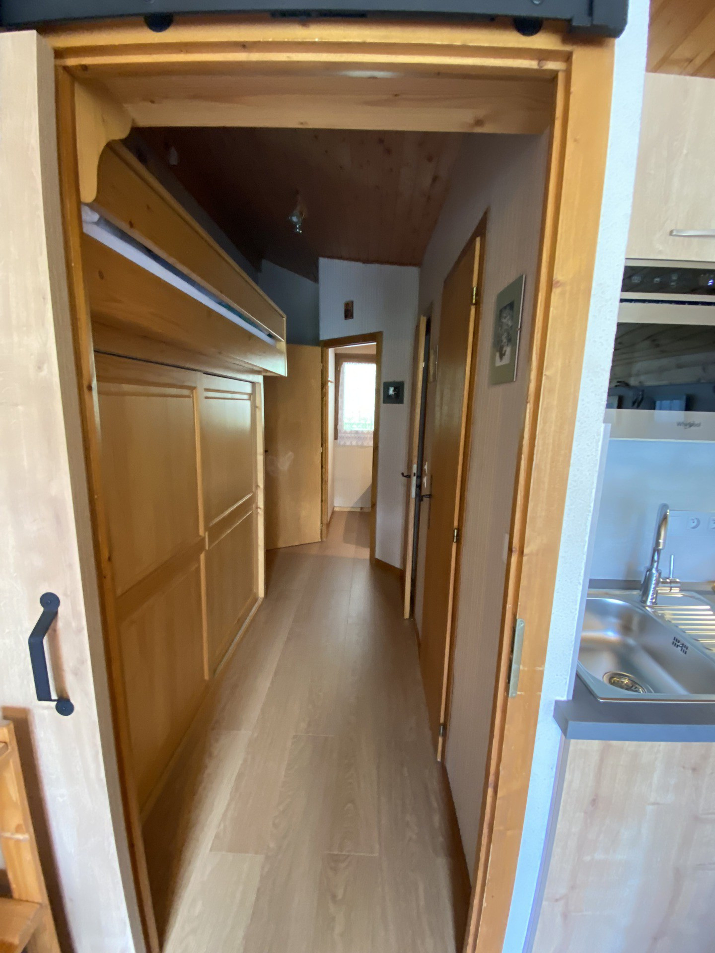 _lv_images__lot_0000000111_08_8361291 _lv_images__lot_0000000111_08_8361291