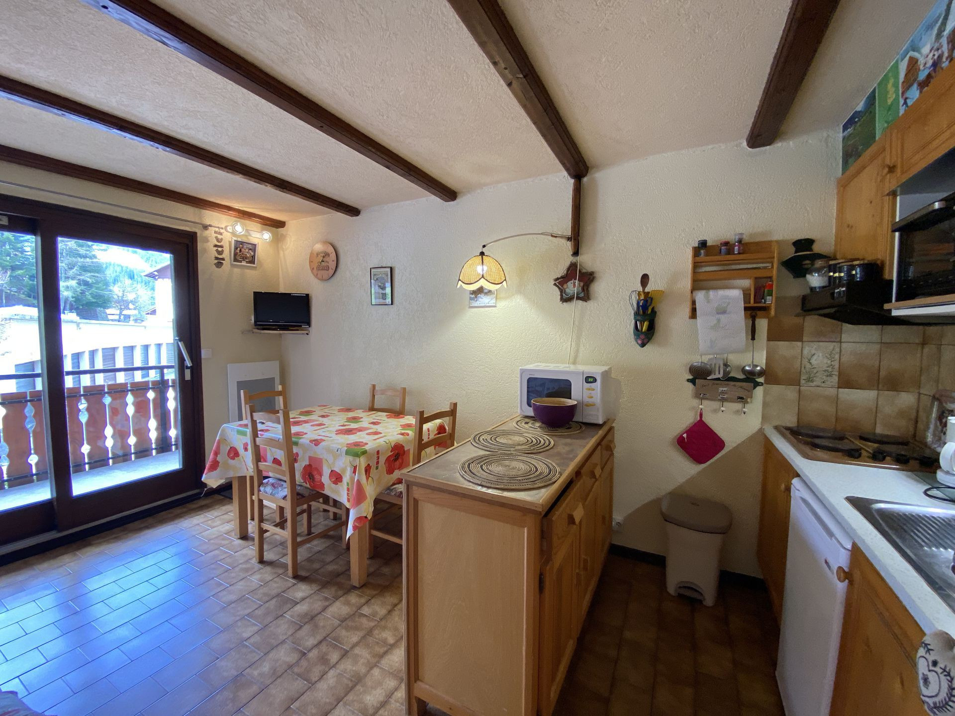 _lv_images__lot_0000000116_04_8209911 _lv_images__lot_0000000116_04_8209911