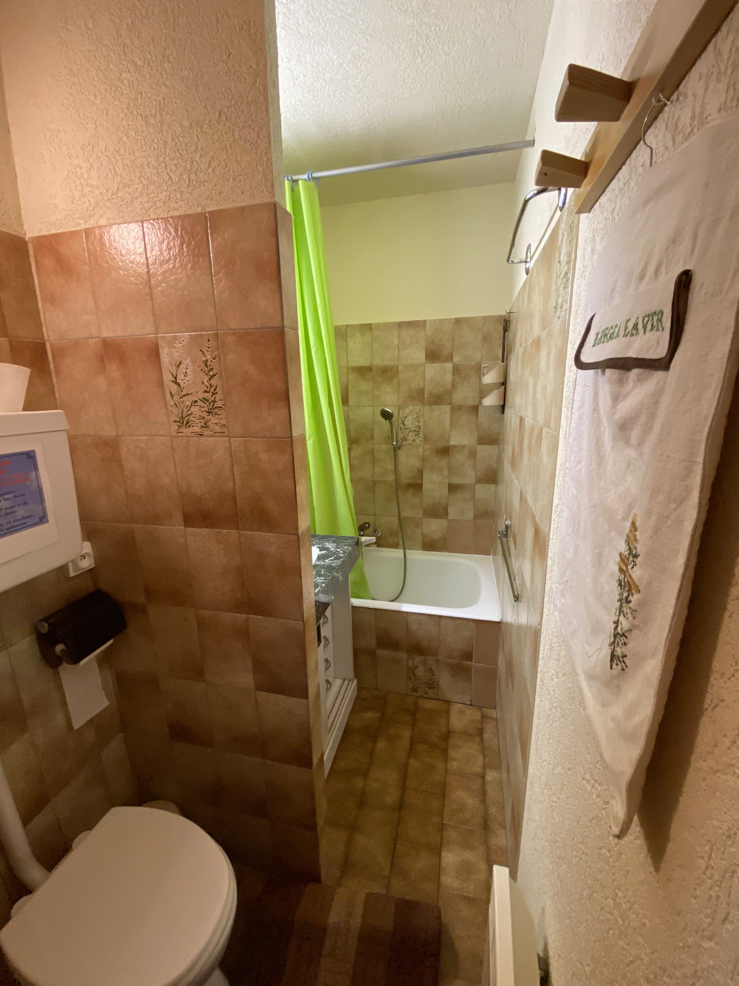 _lv_images__lot_0000000116_09_8209916 _lv_images__lot_0000000116_09_8209916