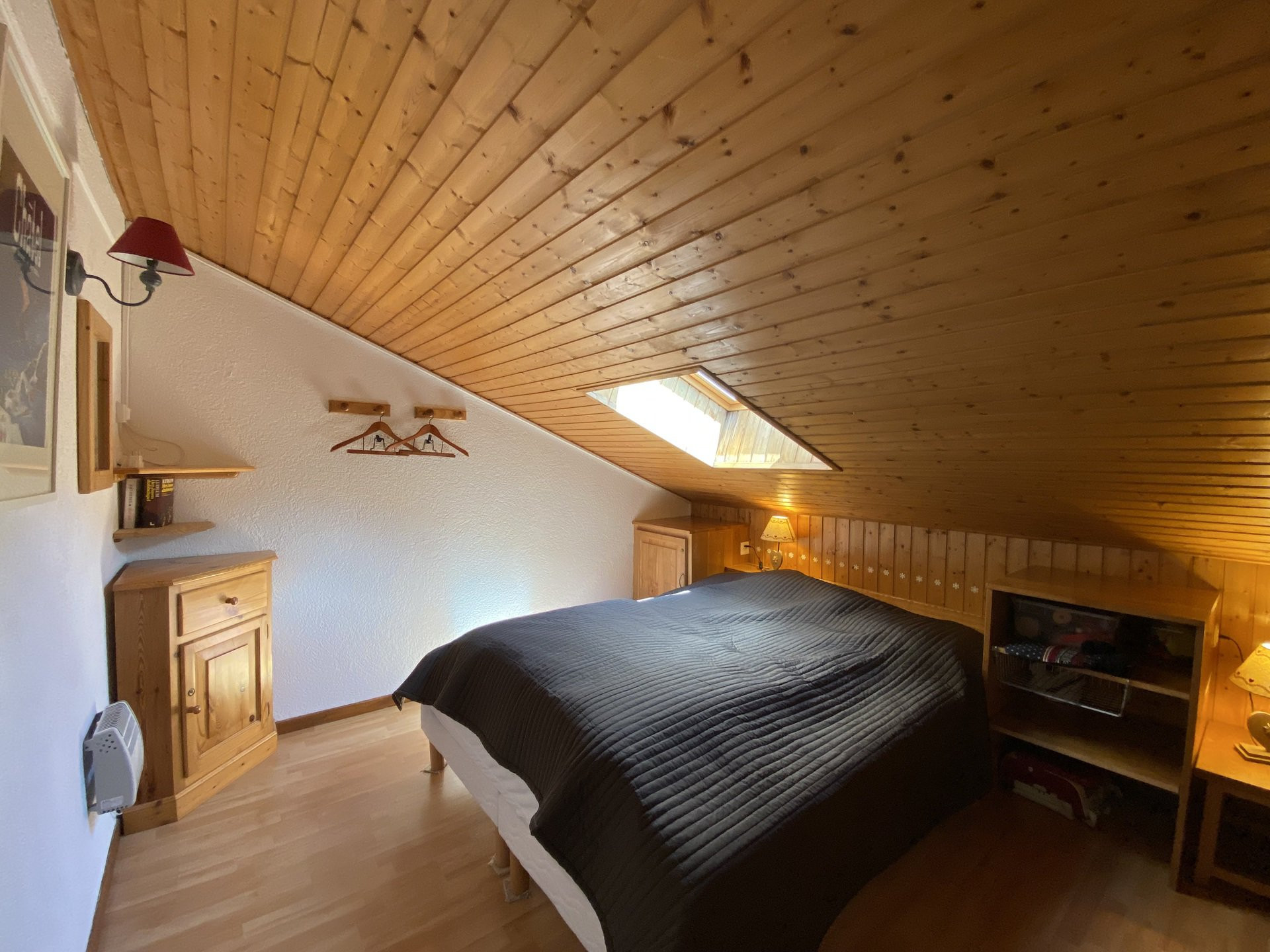 _lv_images__lot_0000000121_10_8499945 _lv_images__lot_0000000121_10_8499945