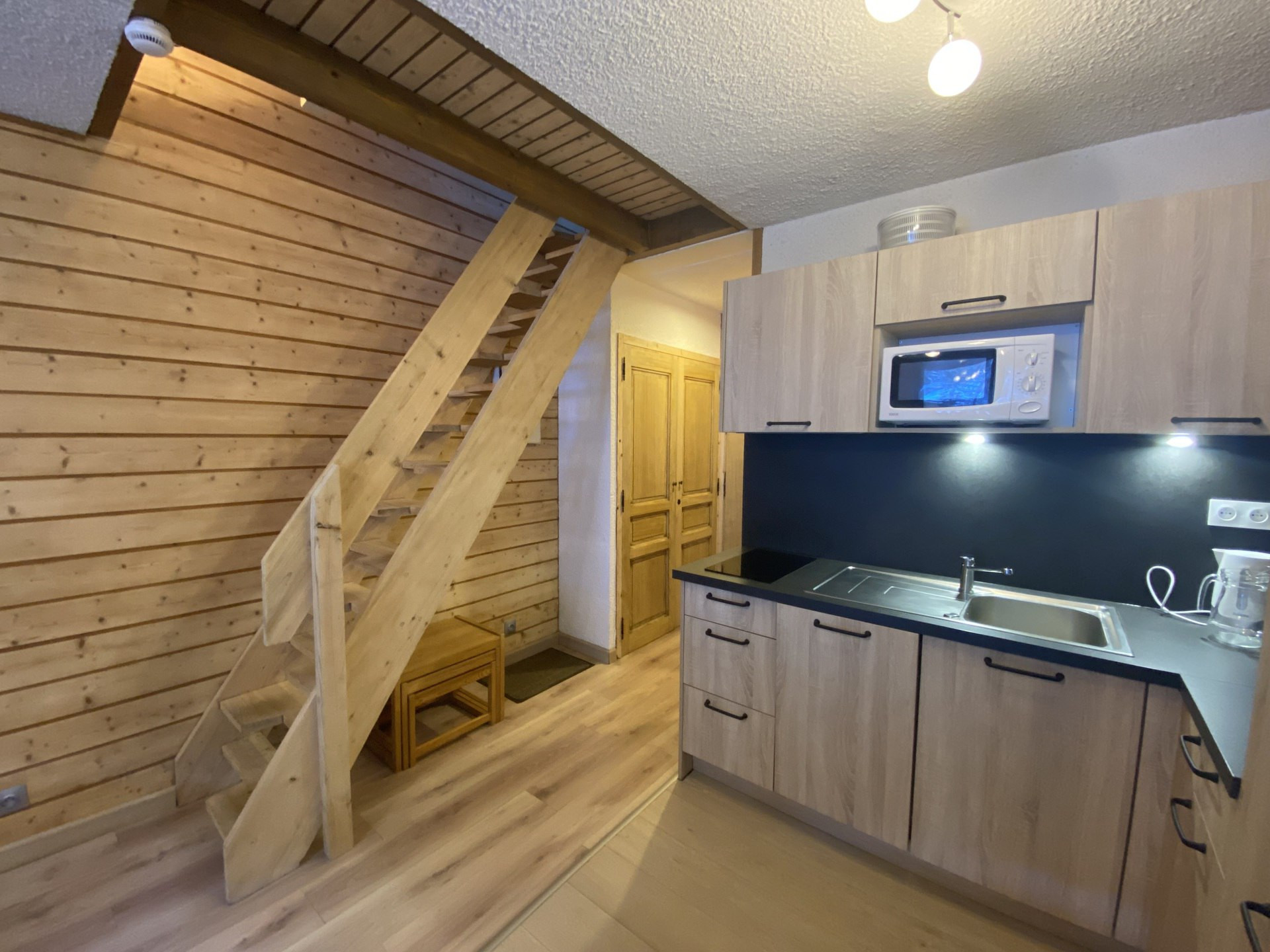 _lv_images__lot_0000000127_07_8209584 _lv_images__lot_0000000127_07_8209584