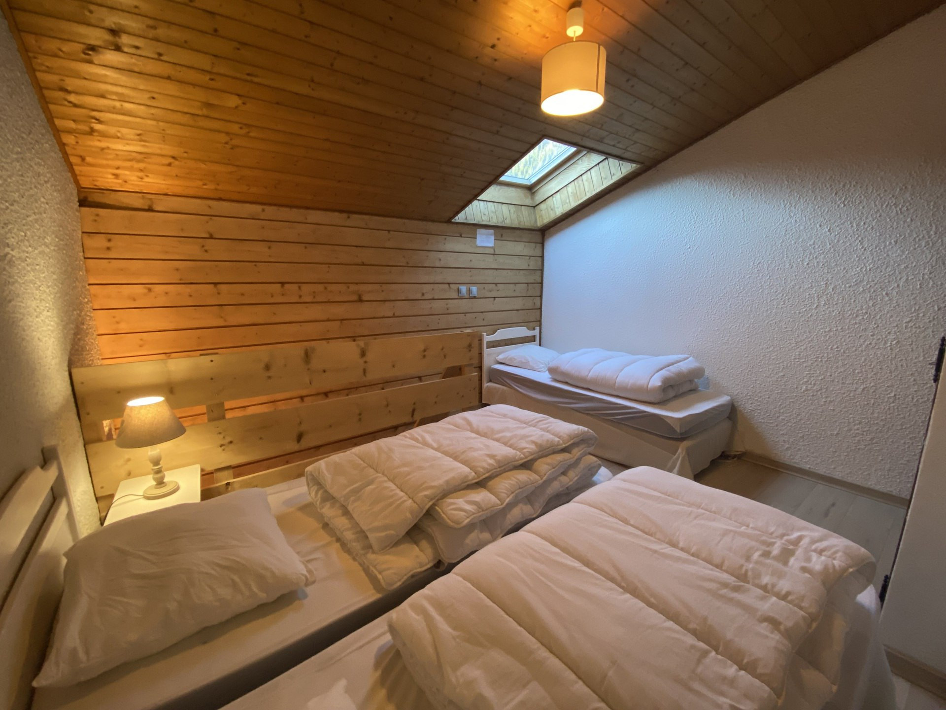 _lv_images__lot_0000000127_08_8296793 _lv_images__lot_0000000127_08_8296793