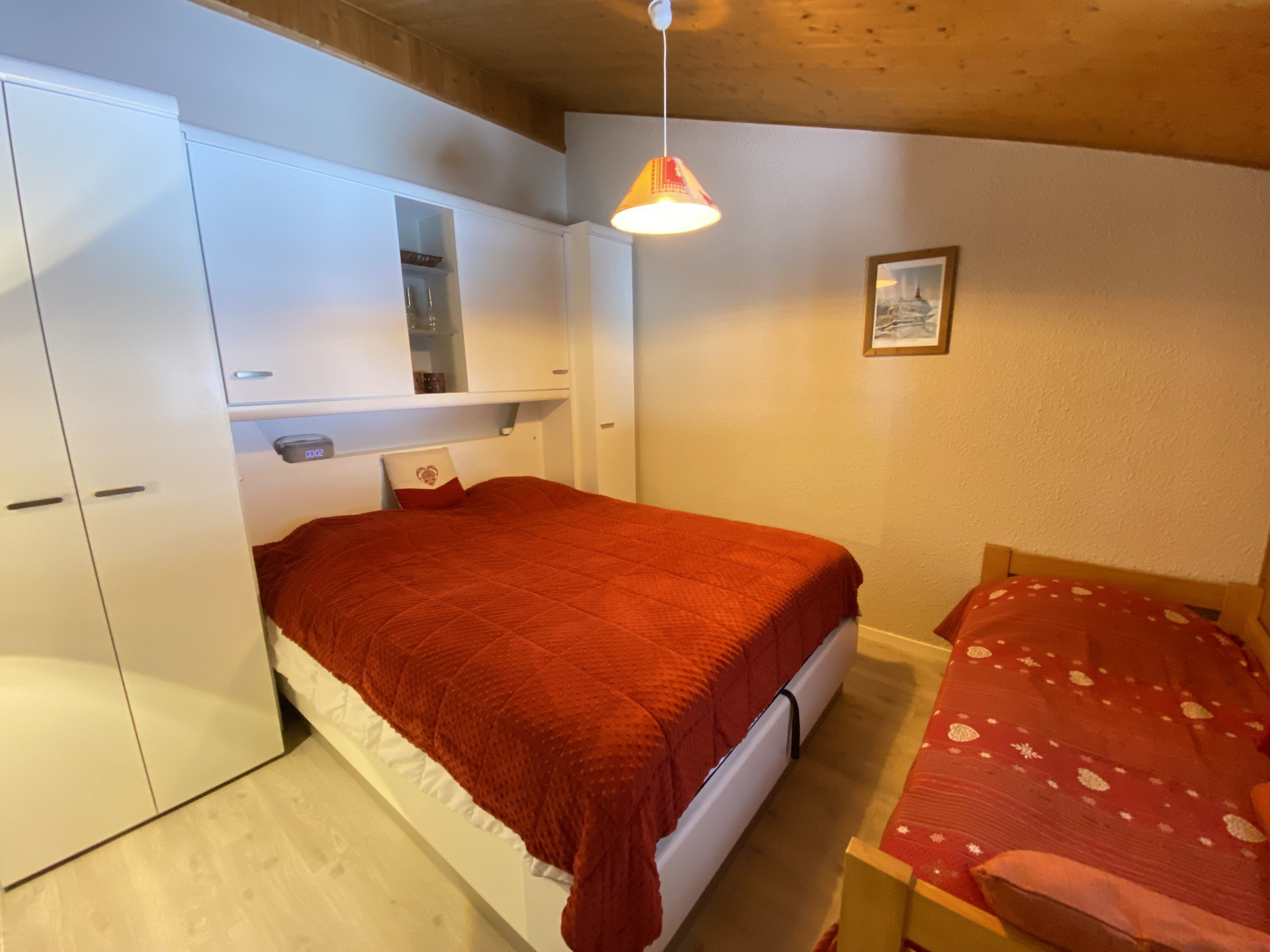 _lv_images__lot_0000000129_06_8516627 _lv_images__lot_0000000129_06_8516627