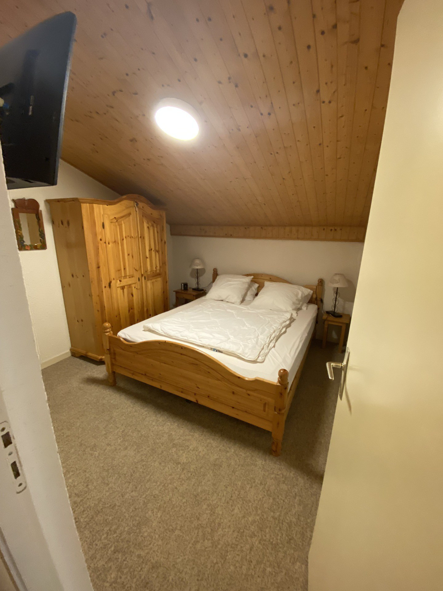 _lv_images__lot_0000000132_09_8223970 _lv_images__lot_0000000132_09_8223970