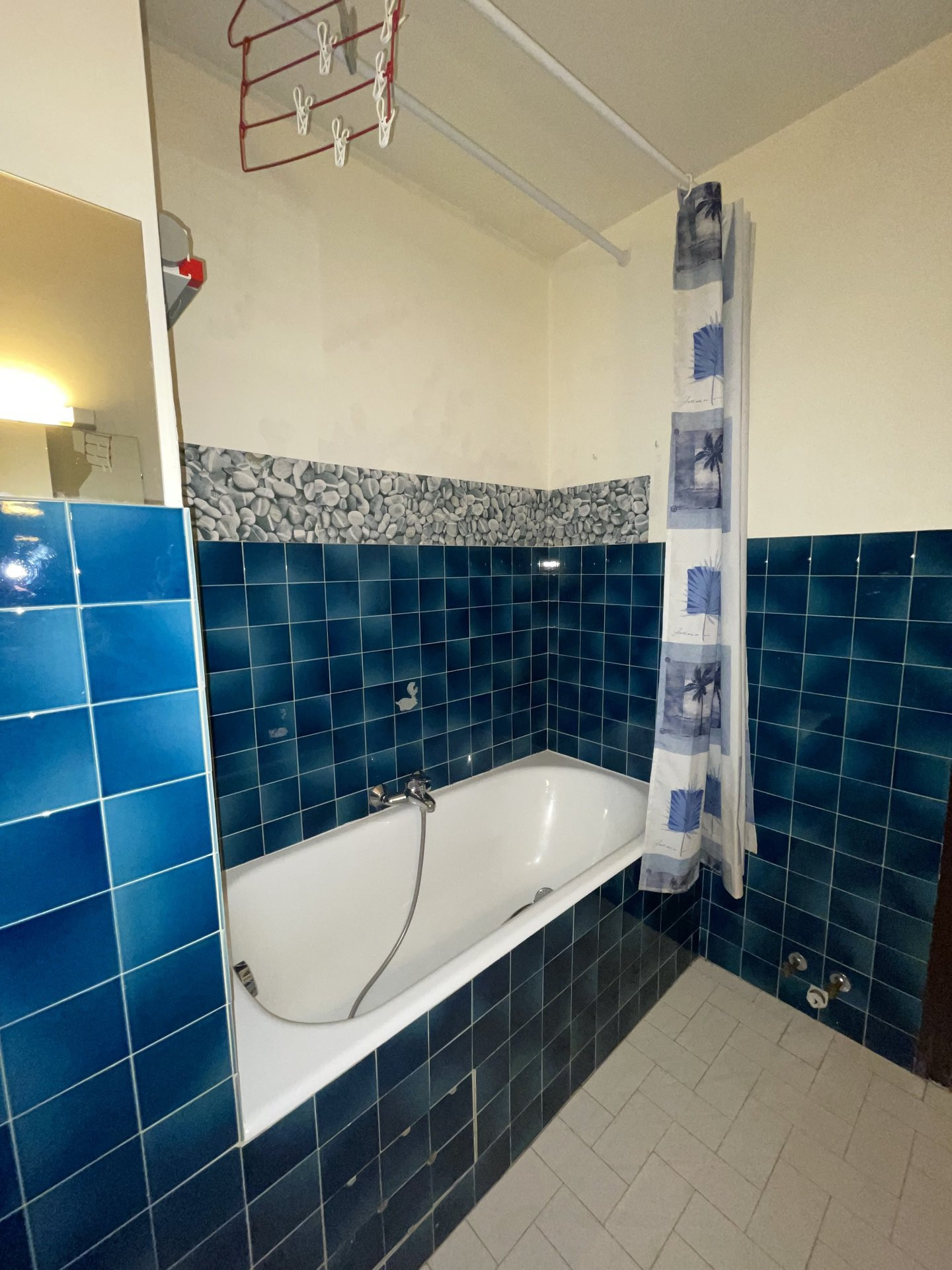 _lv_images__lot_0000000140_11_8286553