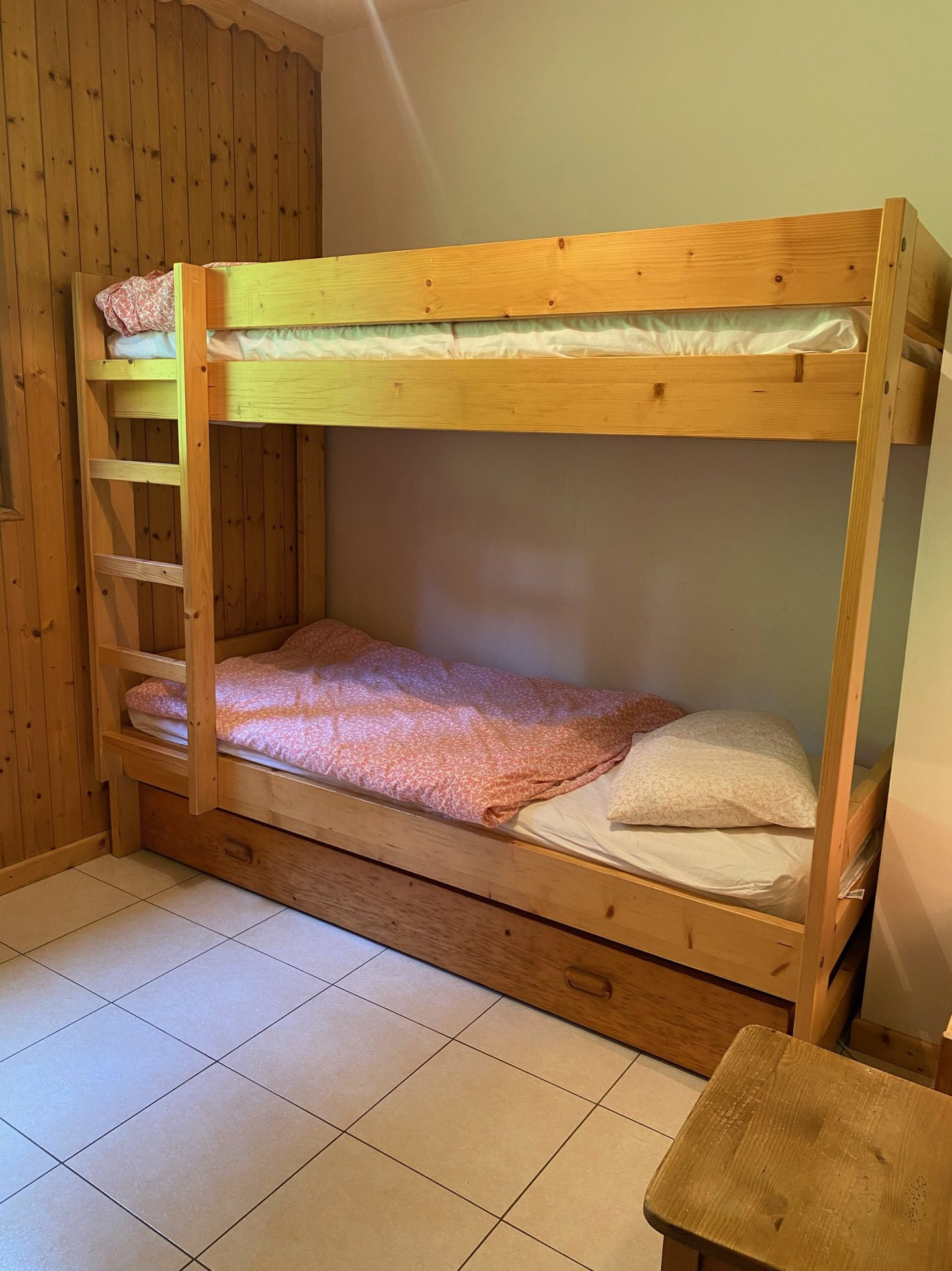 _lv_images__lot_0000000141_07_8588867