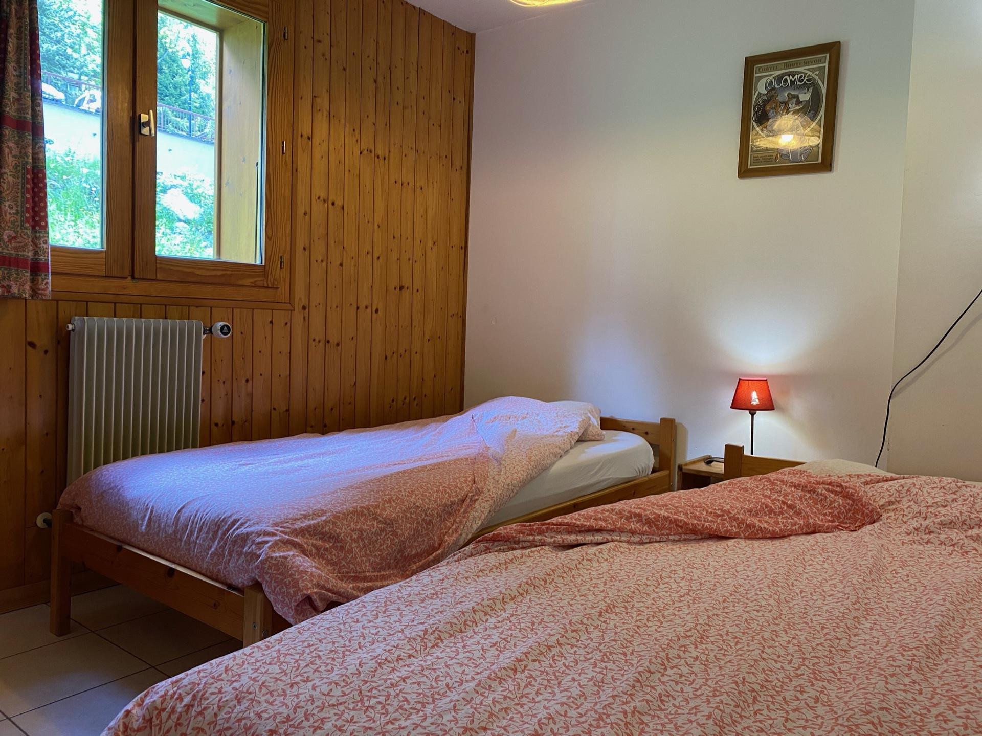 _lv_images__lot_0000000143_10_8458546