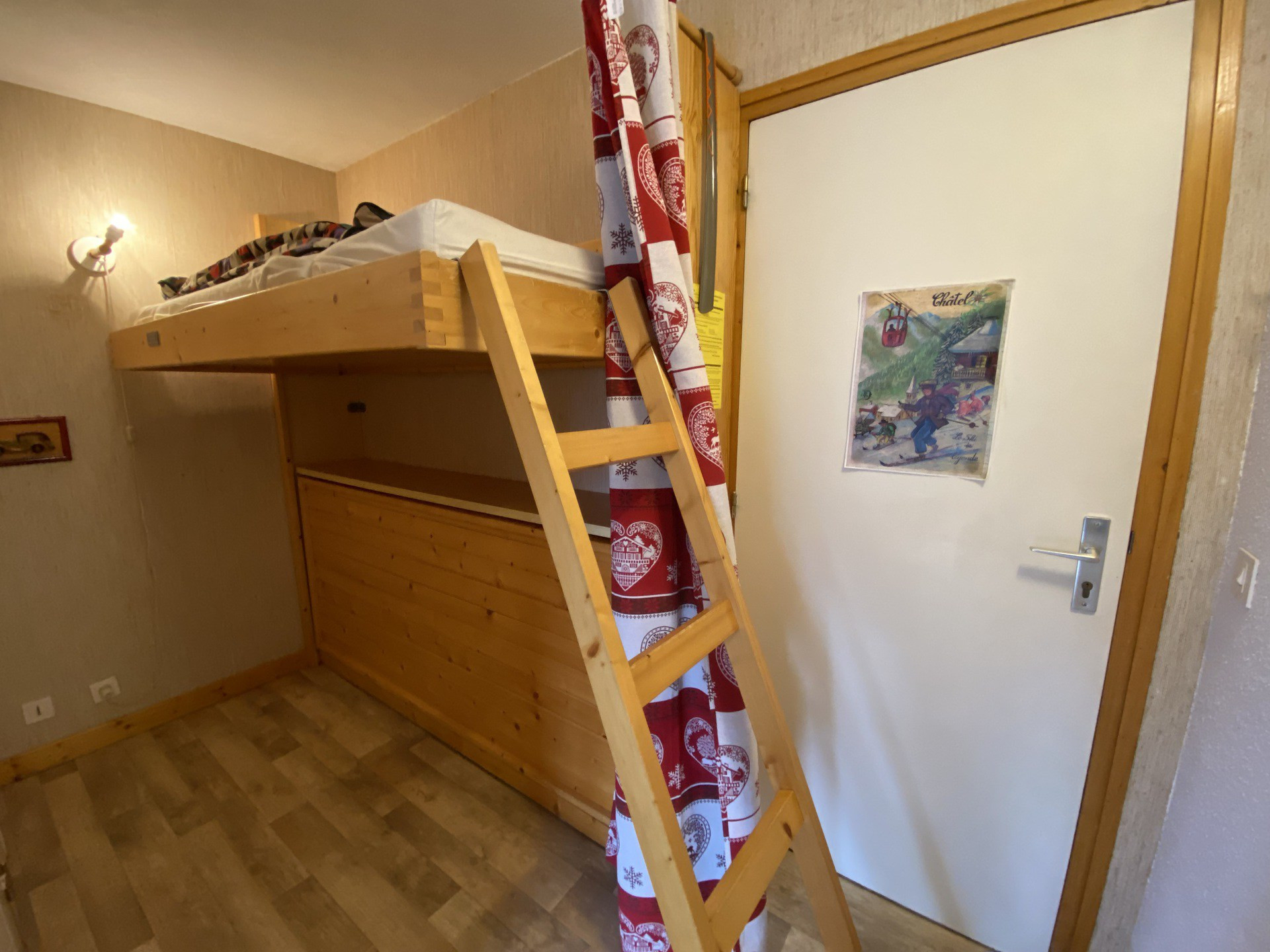 _lv_images__lot_0000000150_04_8459103 _lv_images__lot_0000000150_04_8459103