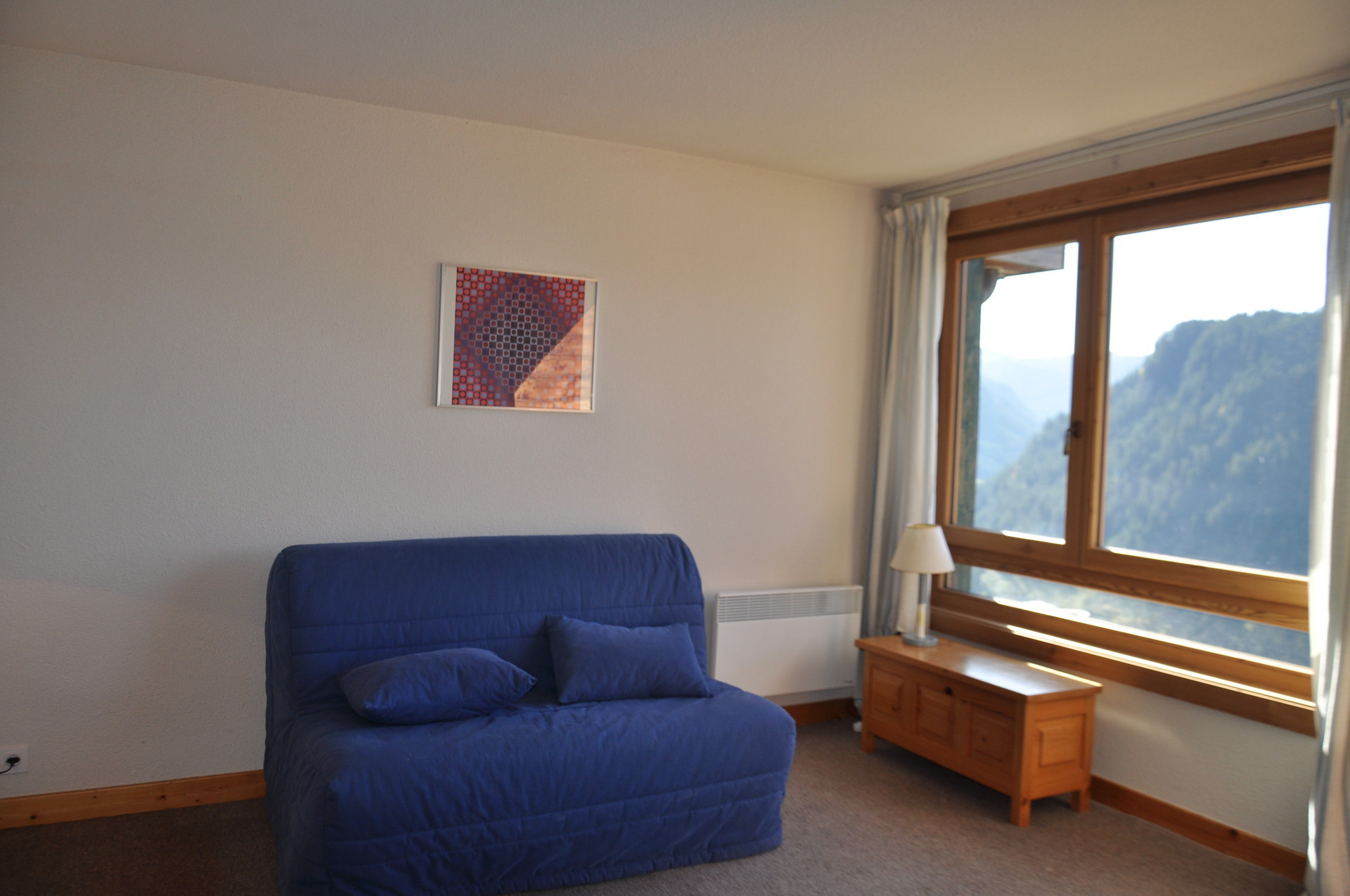 _lv_images__lot_0000000151_06_8265032