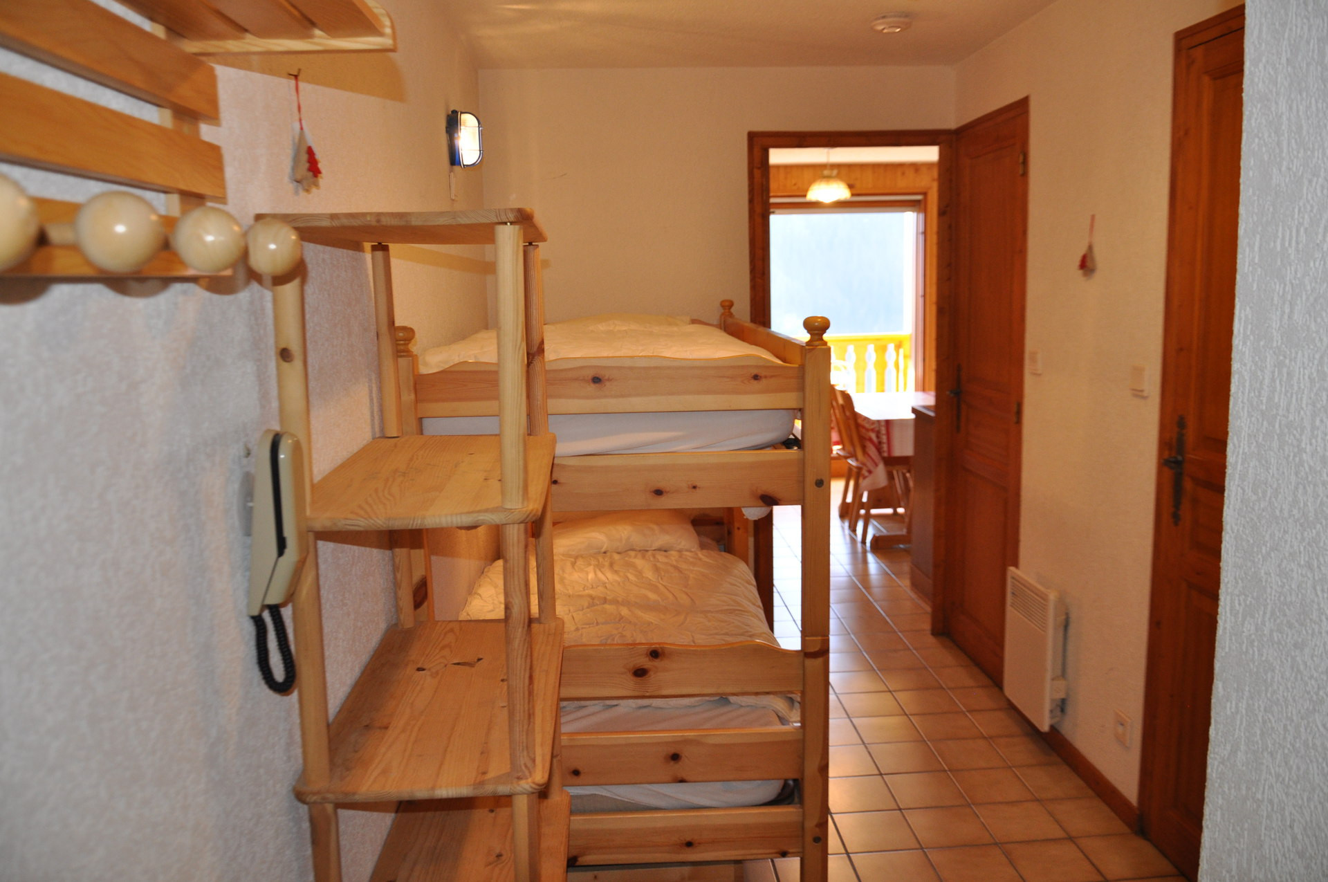 _lv_images__lot_0000000155_07_8375994