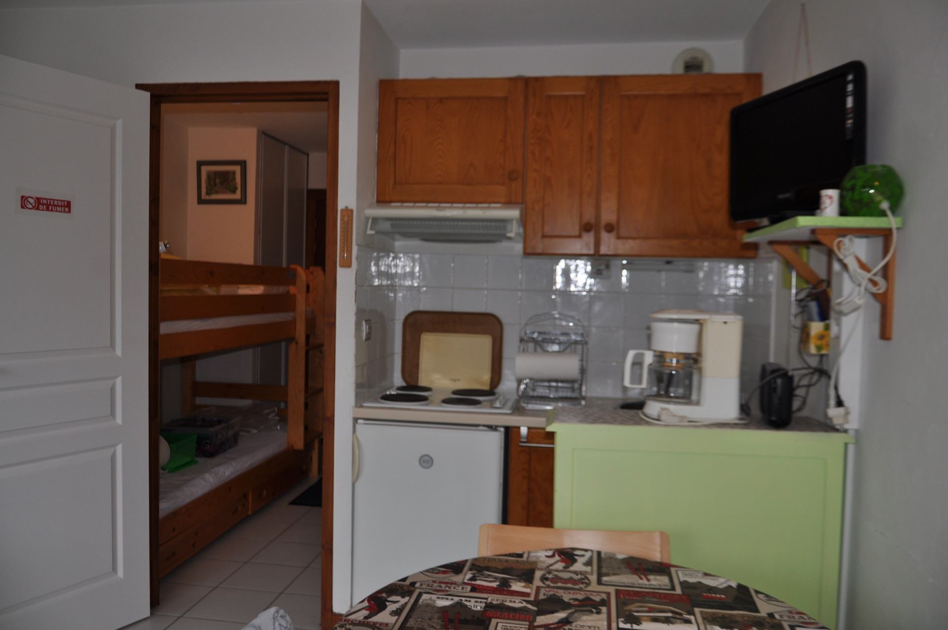 _lv_images__lot_0000000159_03_8281983